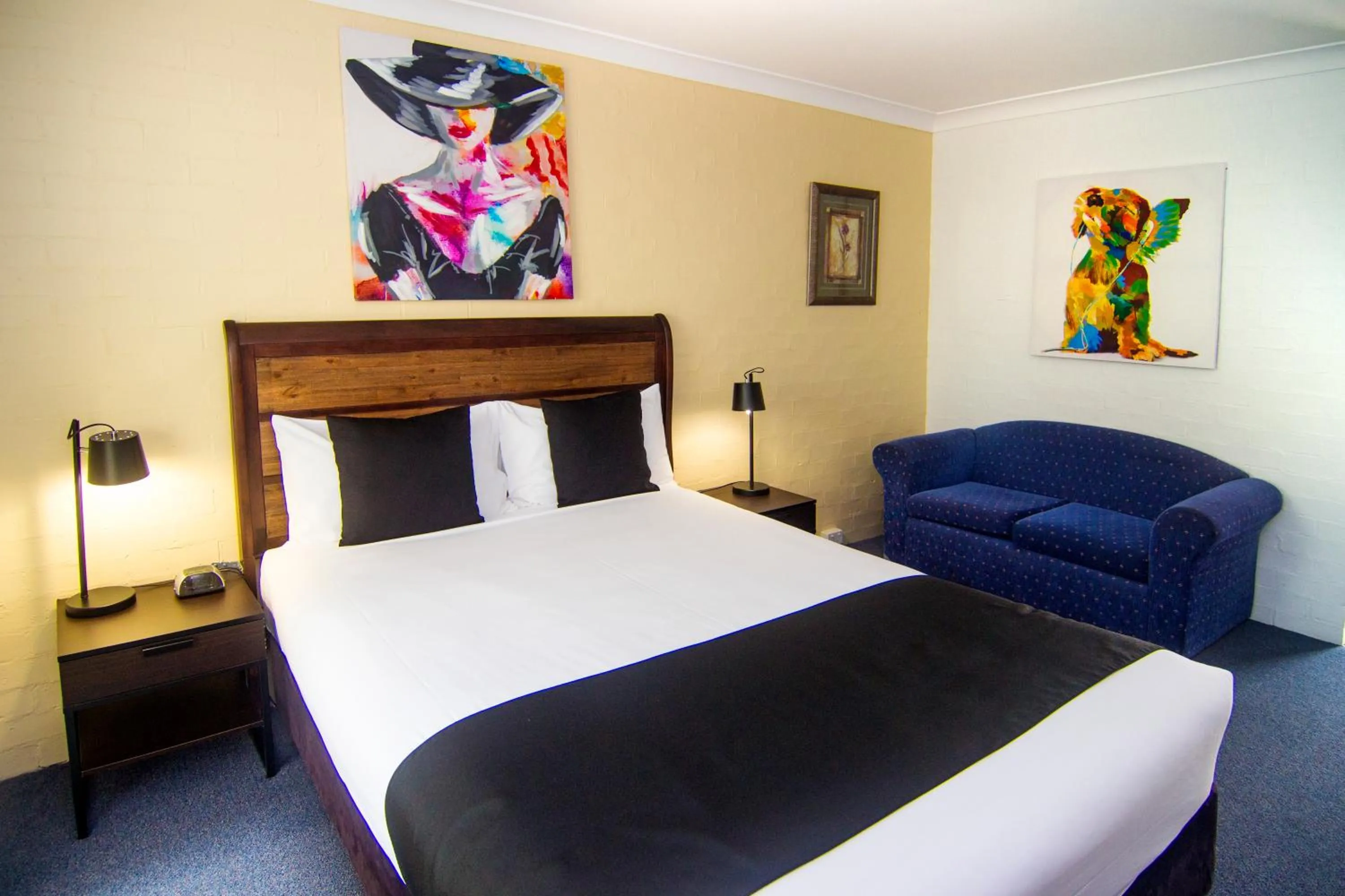 Bed in Crescent Motel Taree