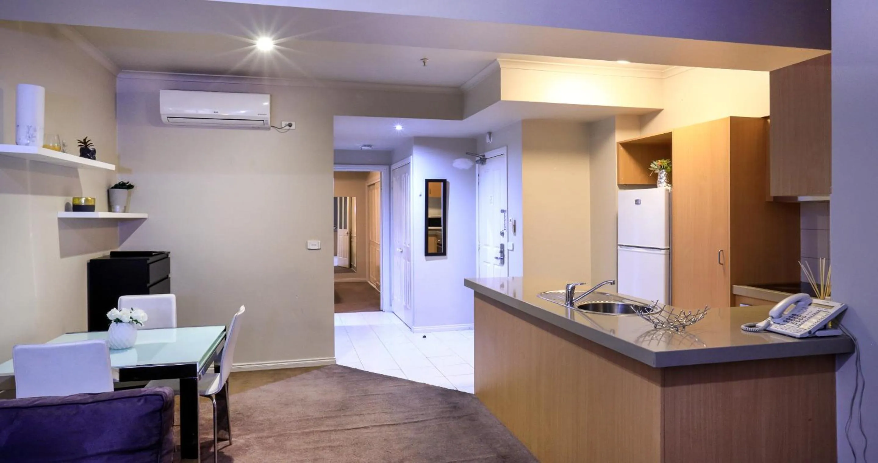 Kitchen or kitchenette in Flinders Landing Apartments