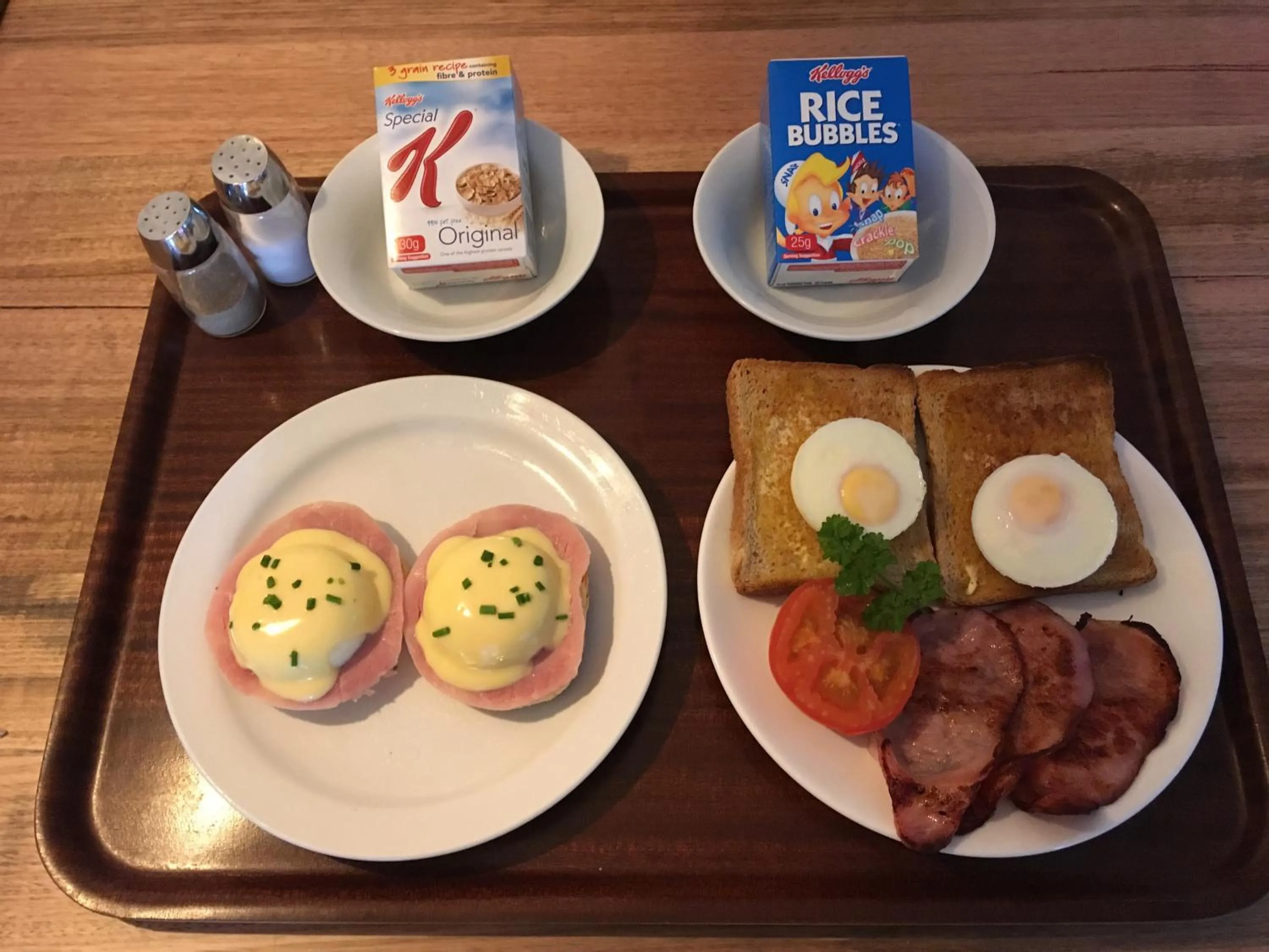 Breakfast in Beechworth On Bridge Motel