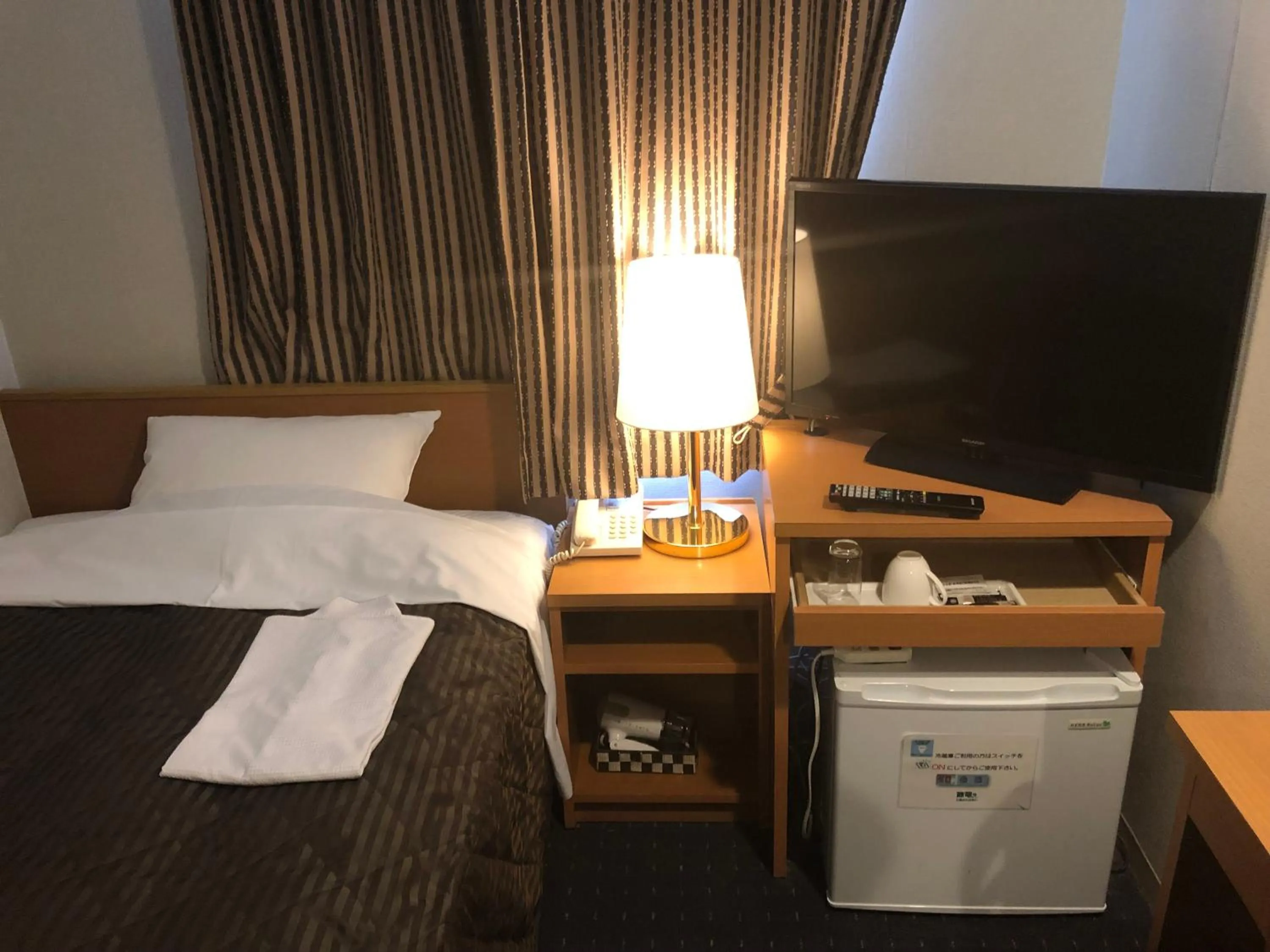 TV and multimedia, Bed in Chitose Airport Hotel