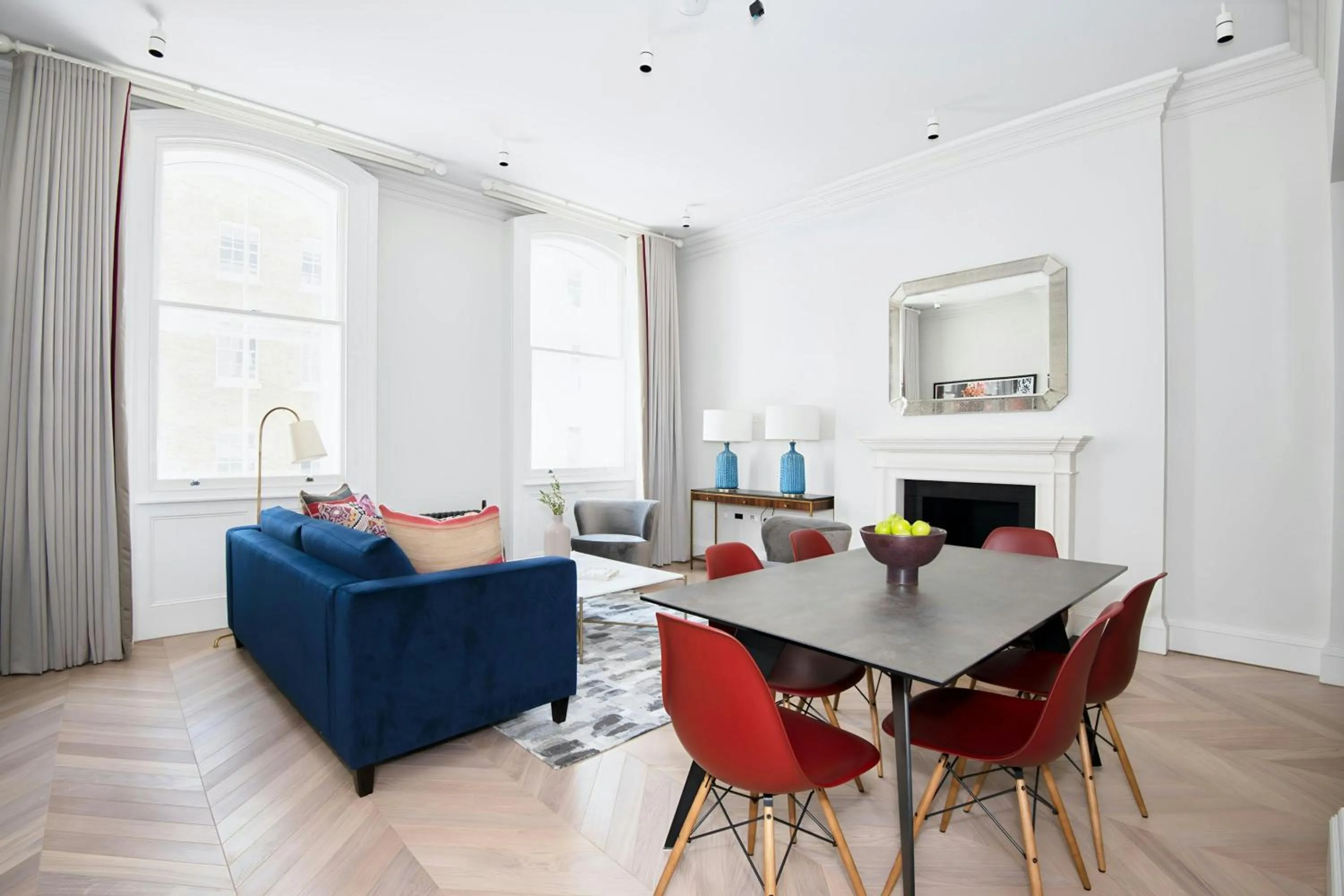 Photo of the whole room in King Street Apartments Covent Garden