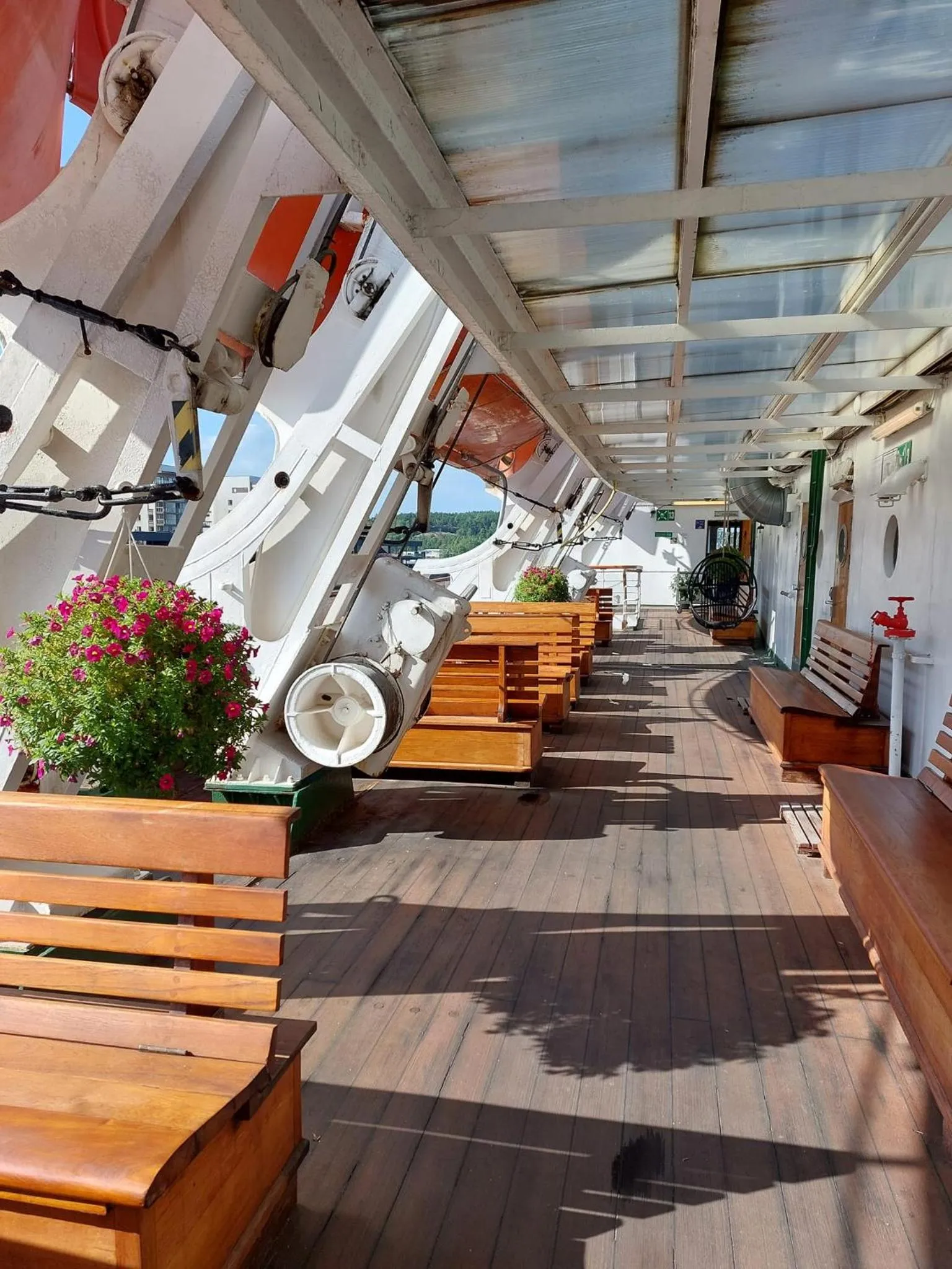 Balcony/Terrace in Laivahostel S/S Bore