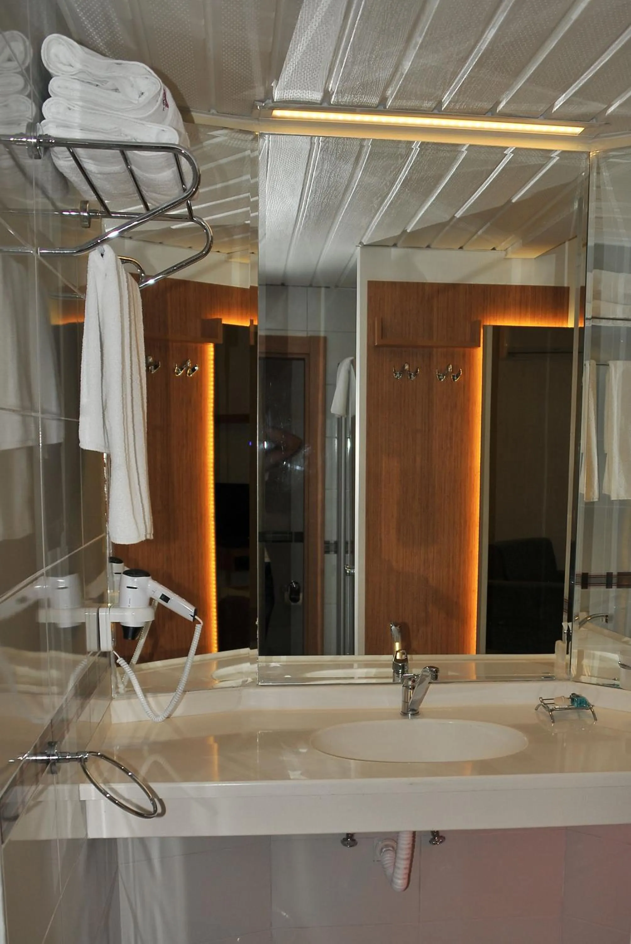 Bathroom in Sunpark Garden Hotel