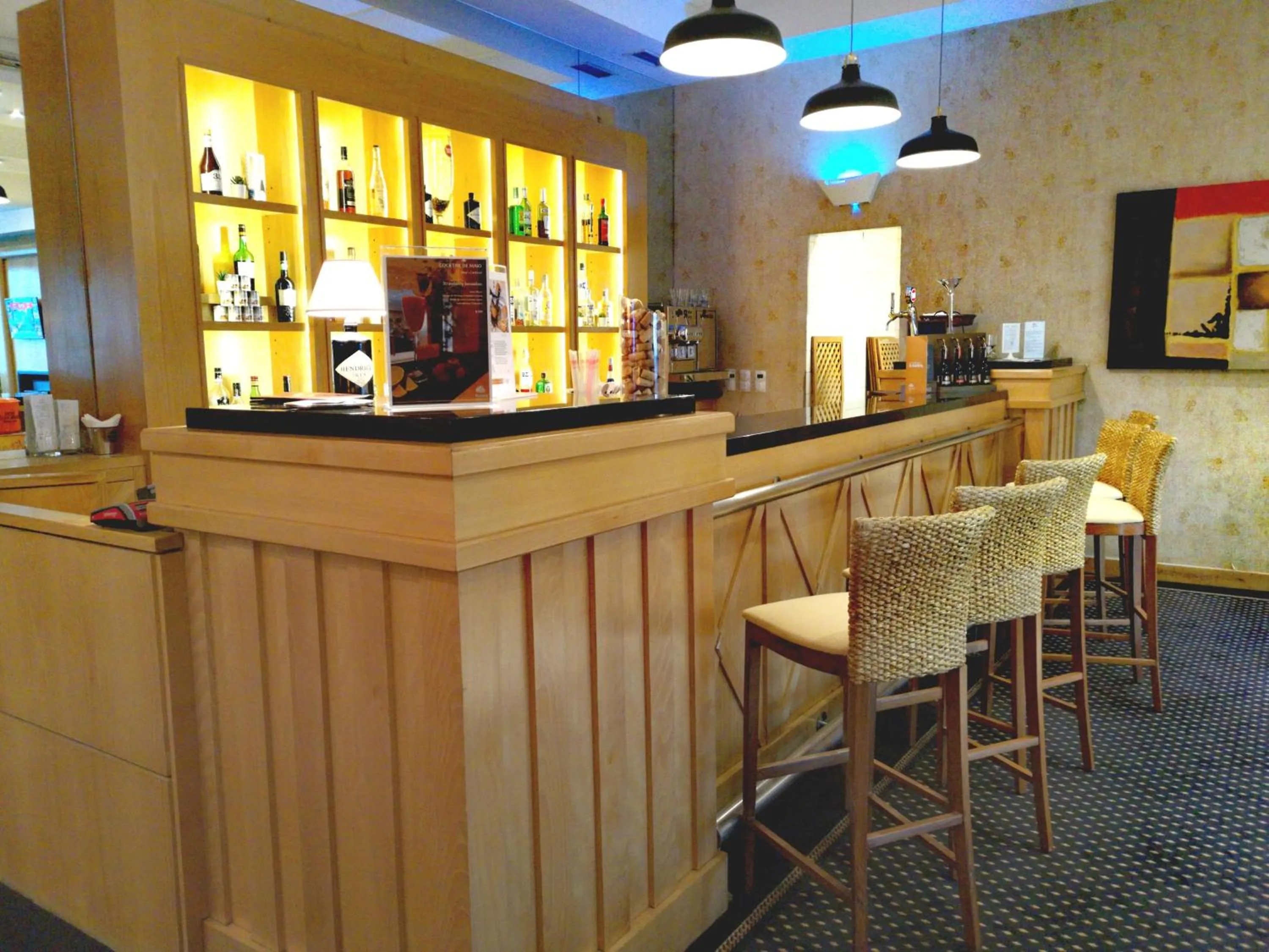 Lounge or bar in Riviera Hotel