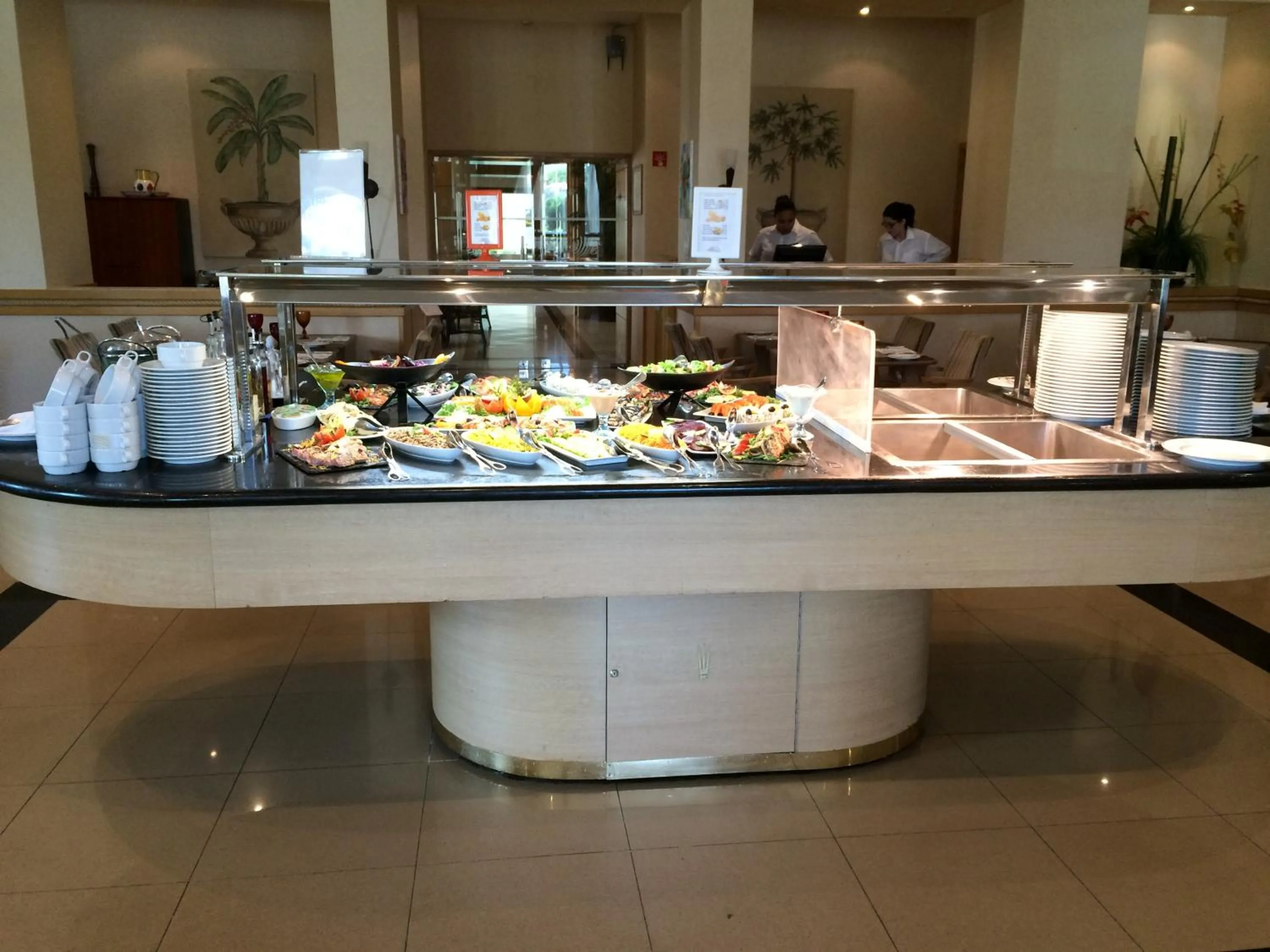 Restaurant/places to eat in Riviera Hotel