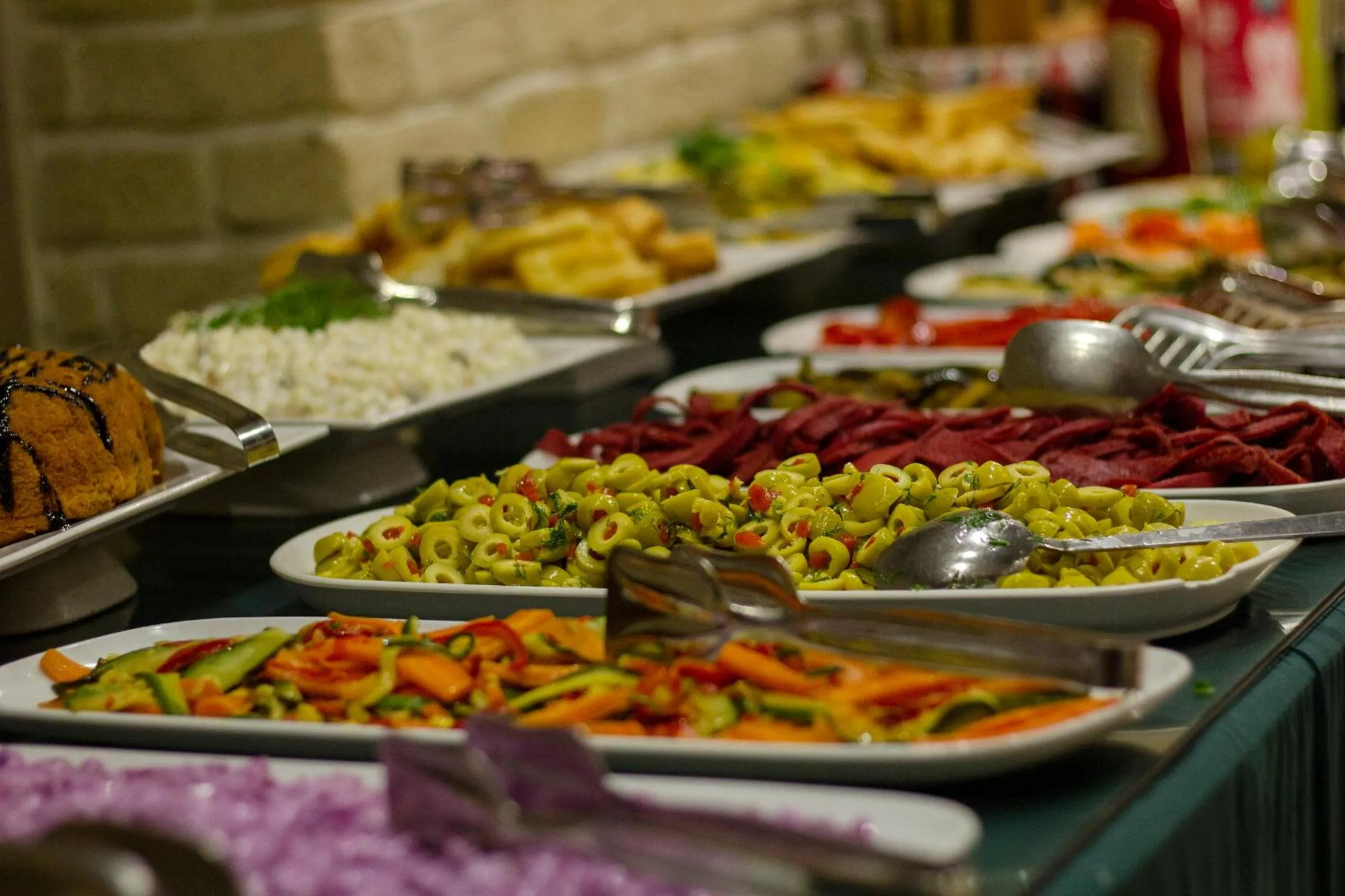 Buffet breakfast in Baykara Hotel