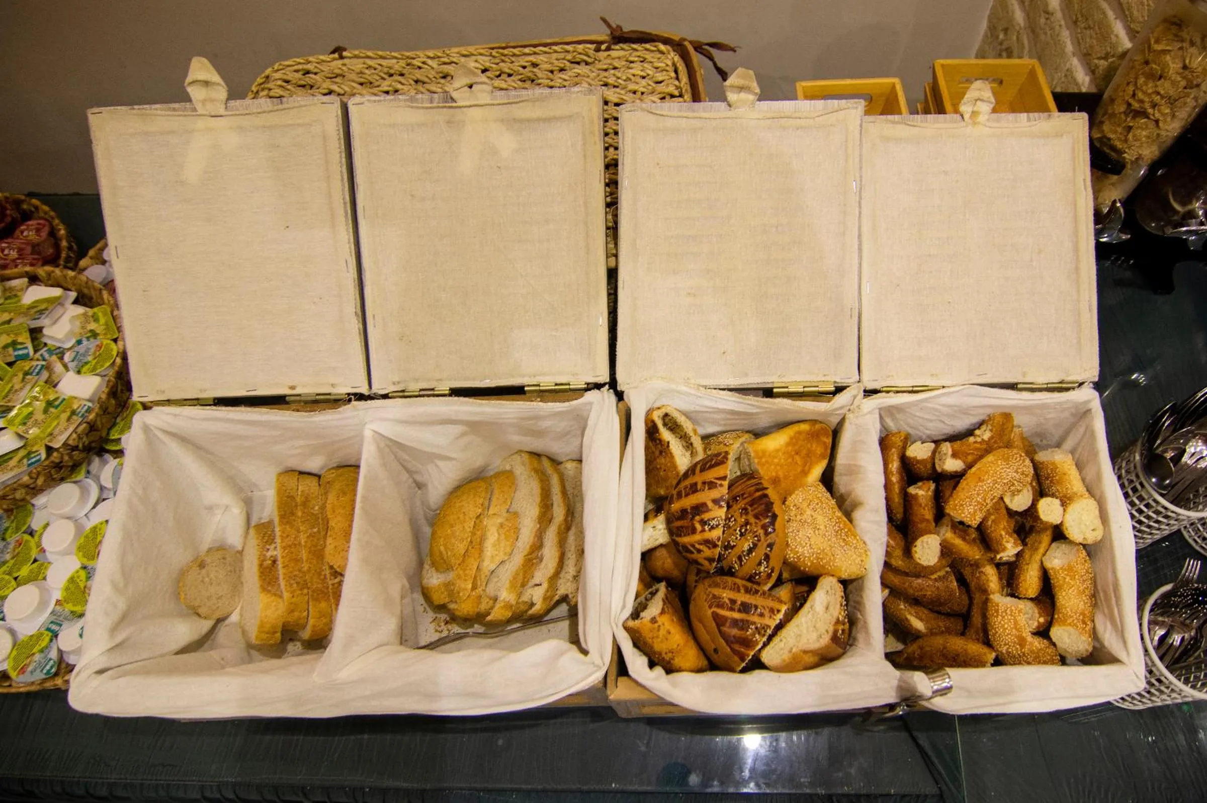 Buffet breakfast in Baykara Hotel