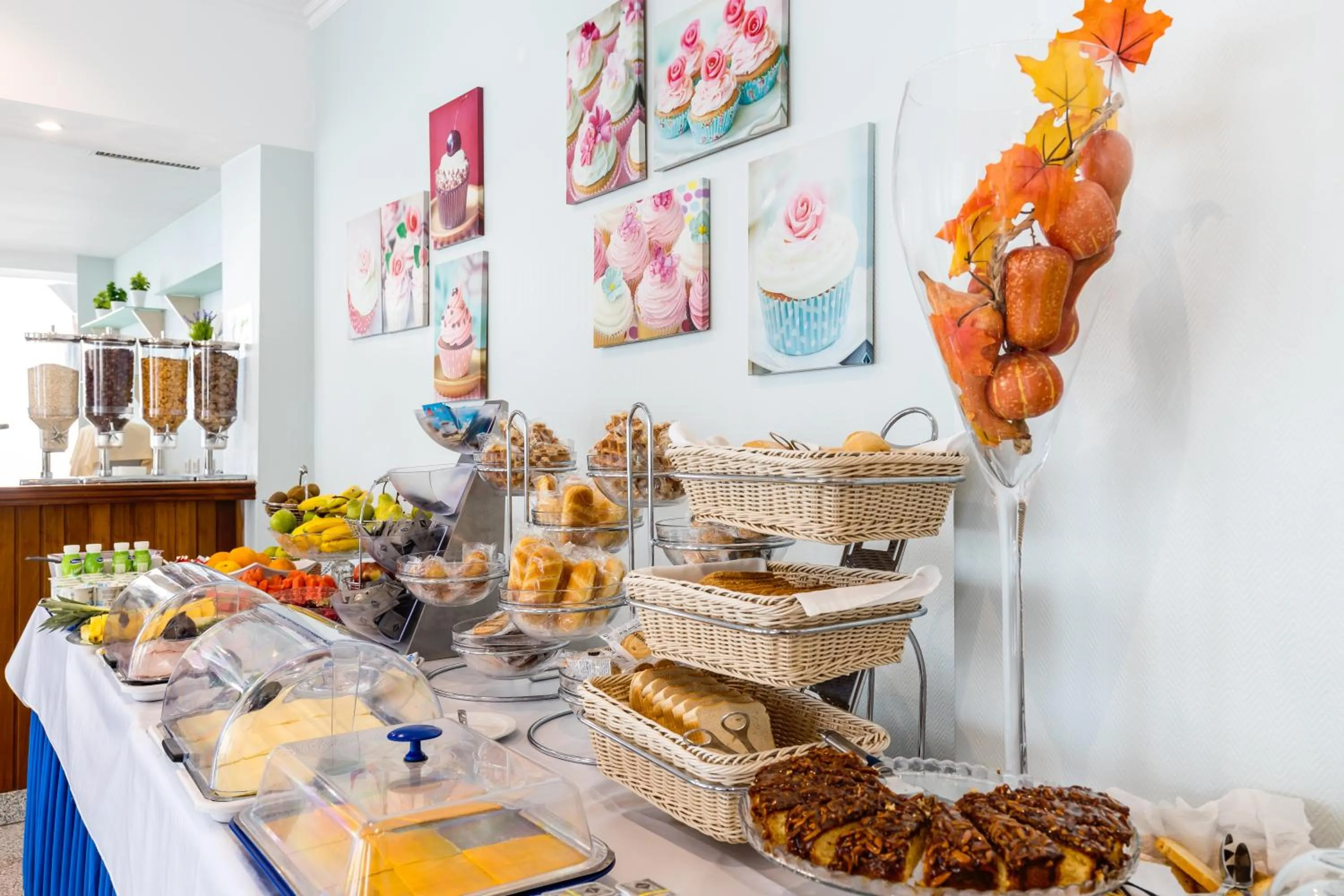 Breakfast in Hotel Residencial Colibri