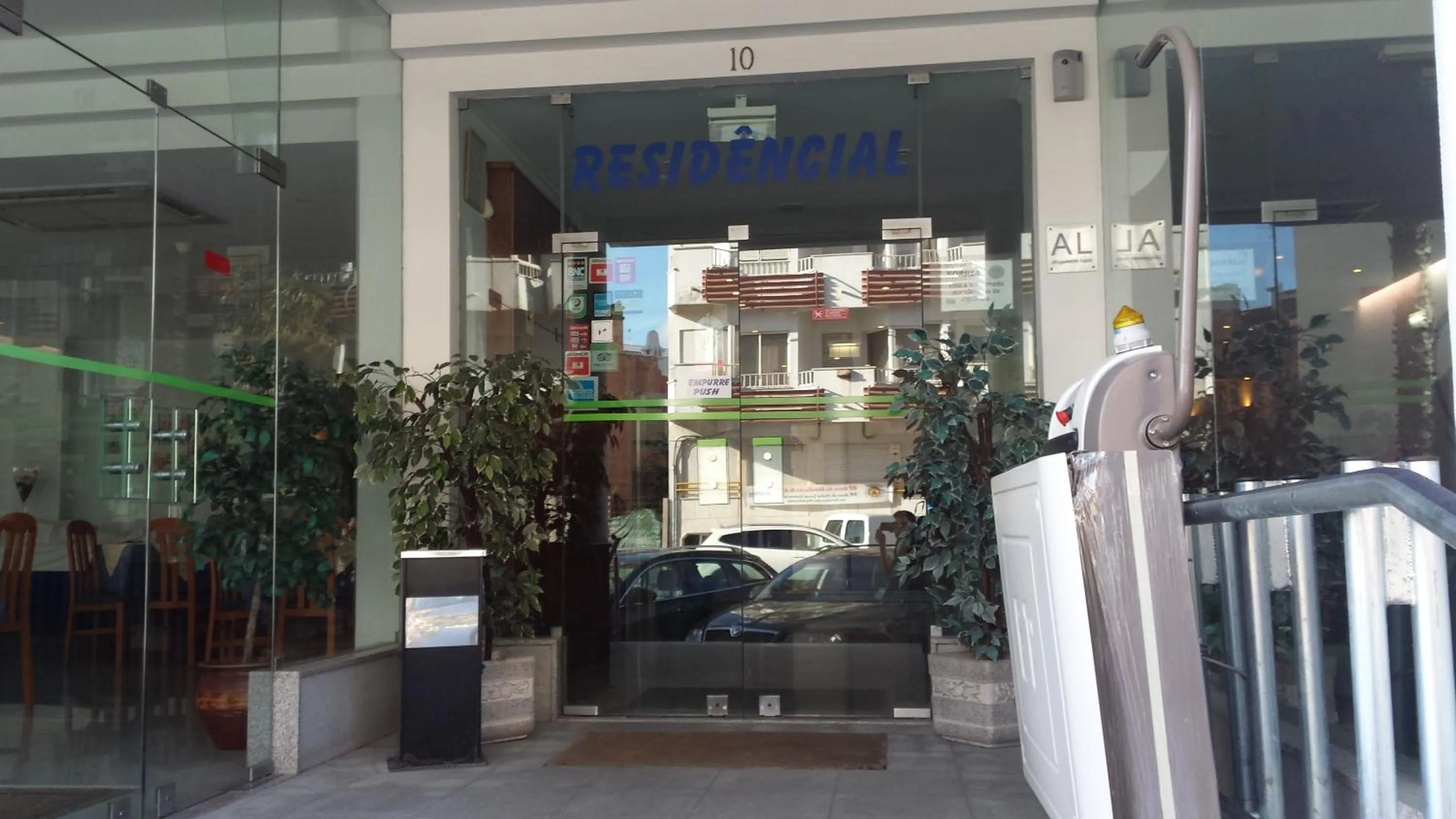 Facade/entrance in Hotel Residencial Colibri