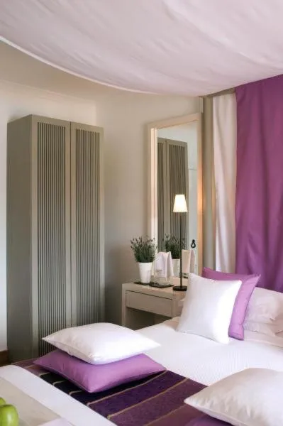Decorative detail, Bed in Quinta da Lua