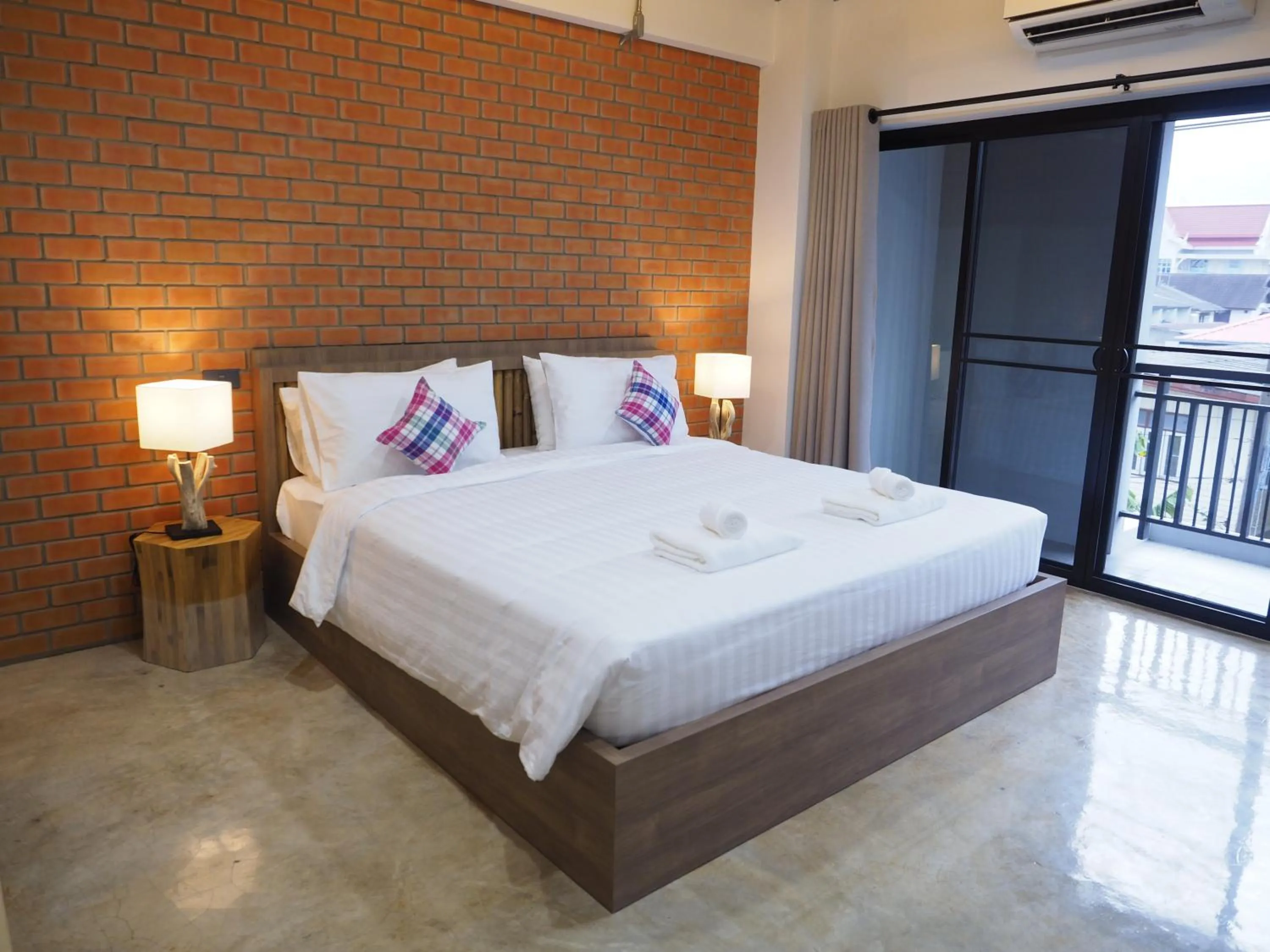 Bed in Luck Esan Loft