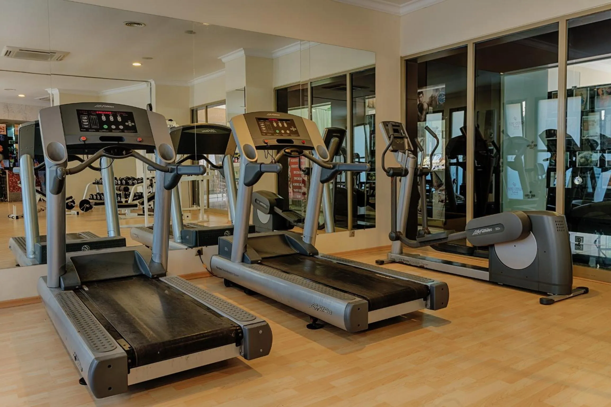 Fitness centre/facilities in Grand Pasa Hotel