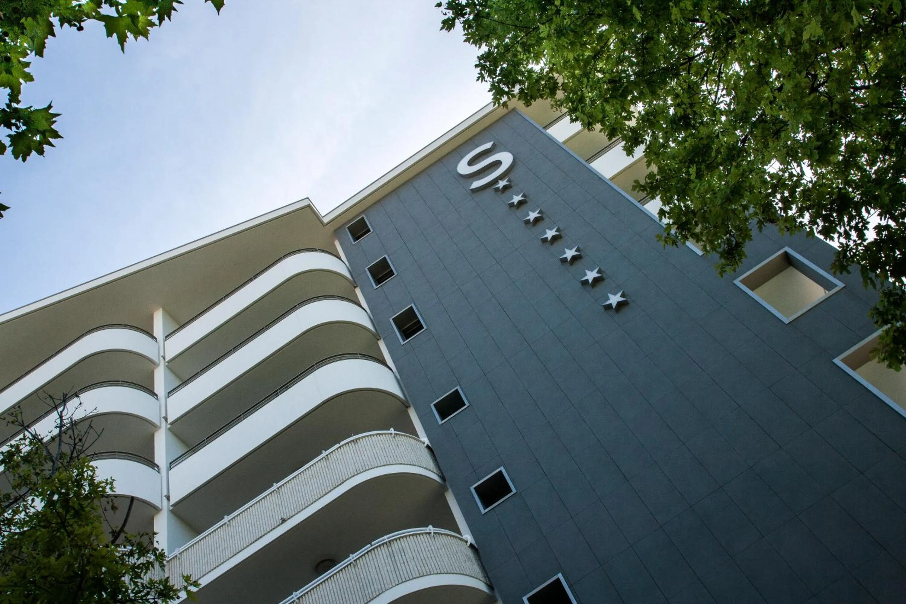 Facade/entrance in Residence Serenissima