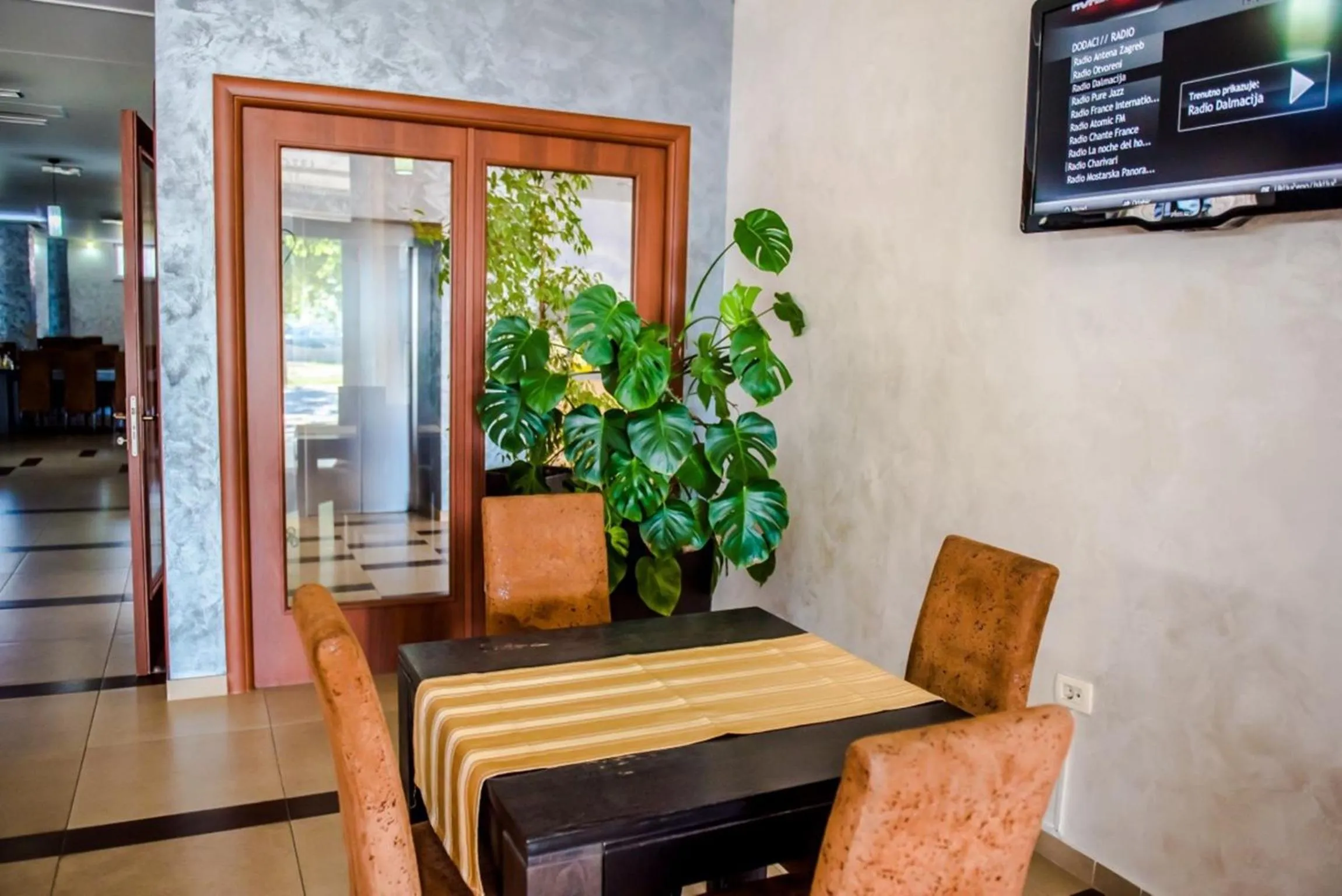 Dining area in Hotel Villa Monako