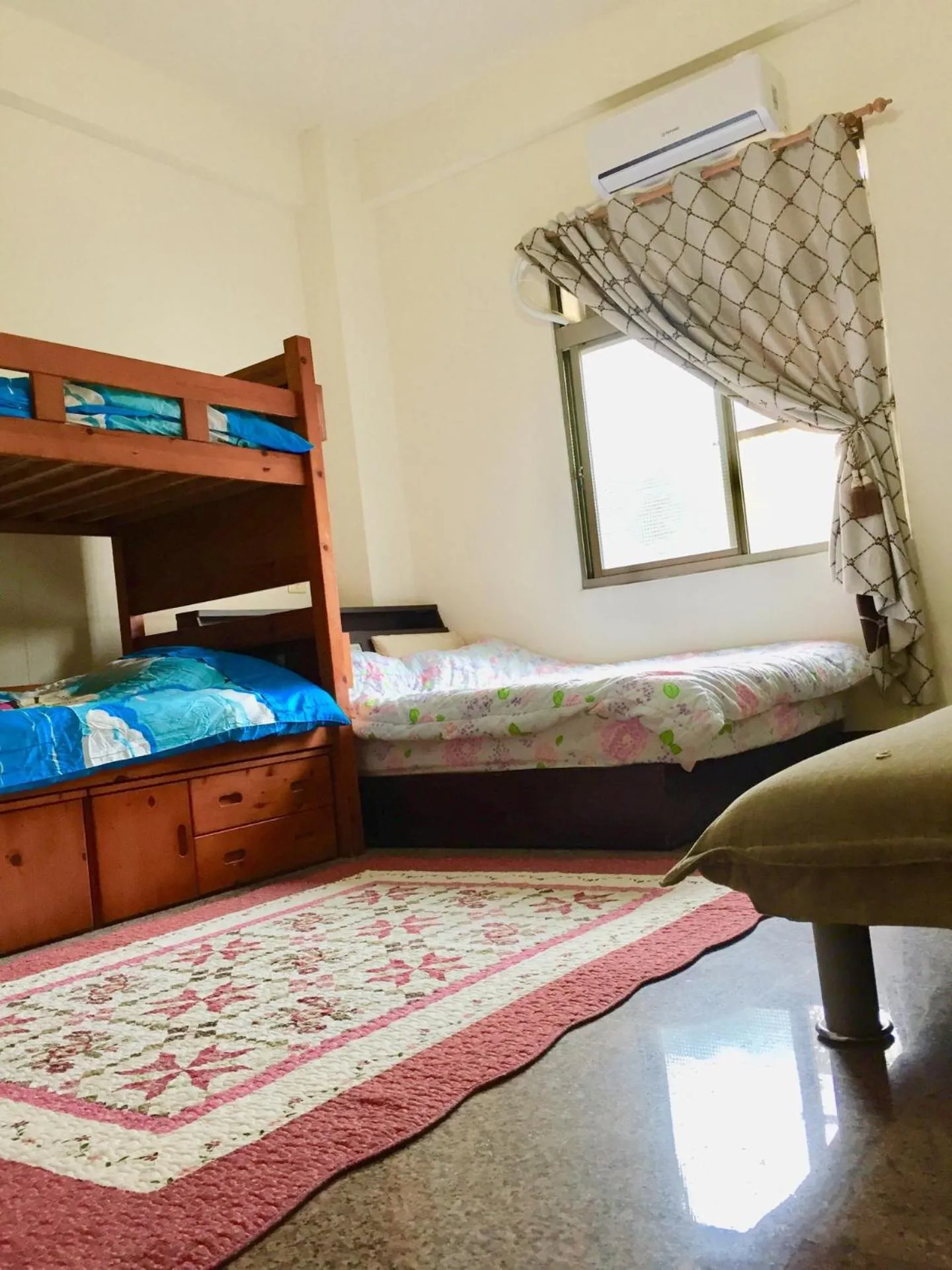 Quadruple Room in Dongguang Zhixing Homestay