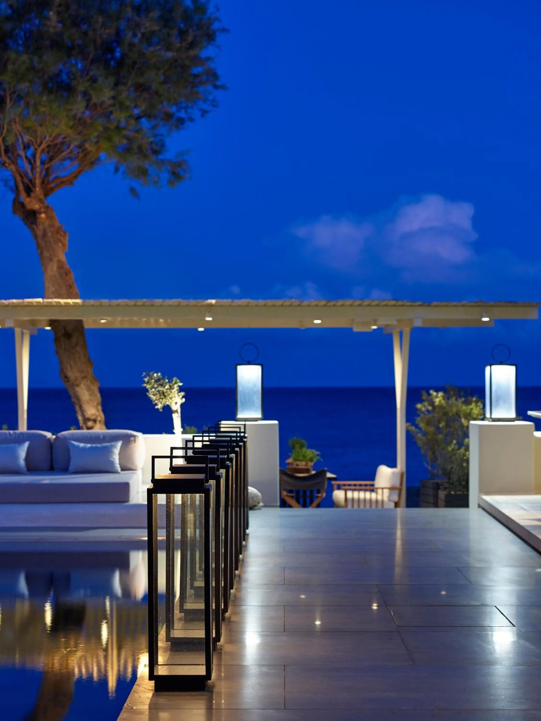 Facade/entrance in Bellonias Villas