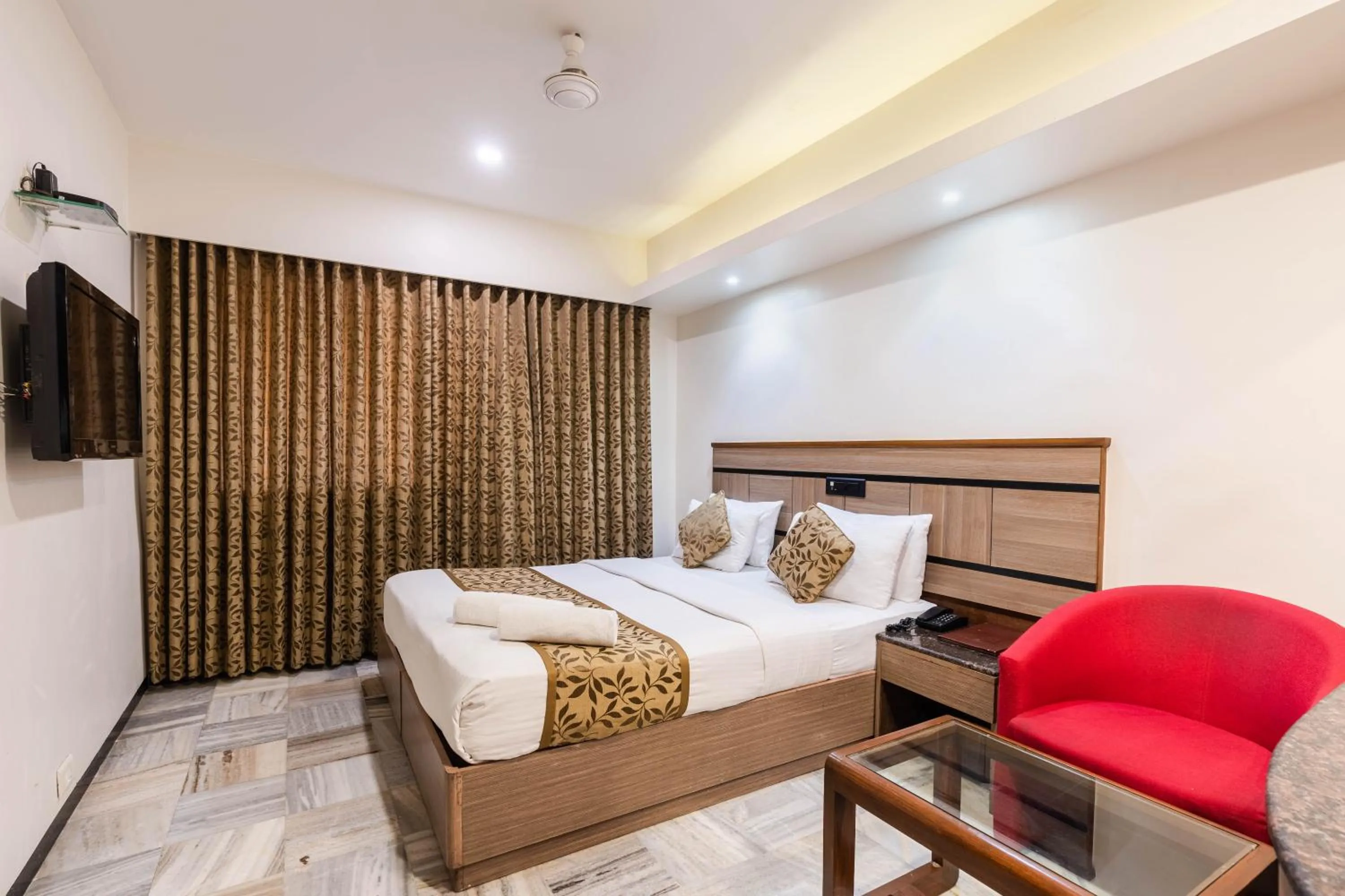 Bedroom, Bed in Hotel Avon Ruby Dadar
