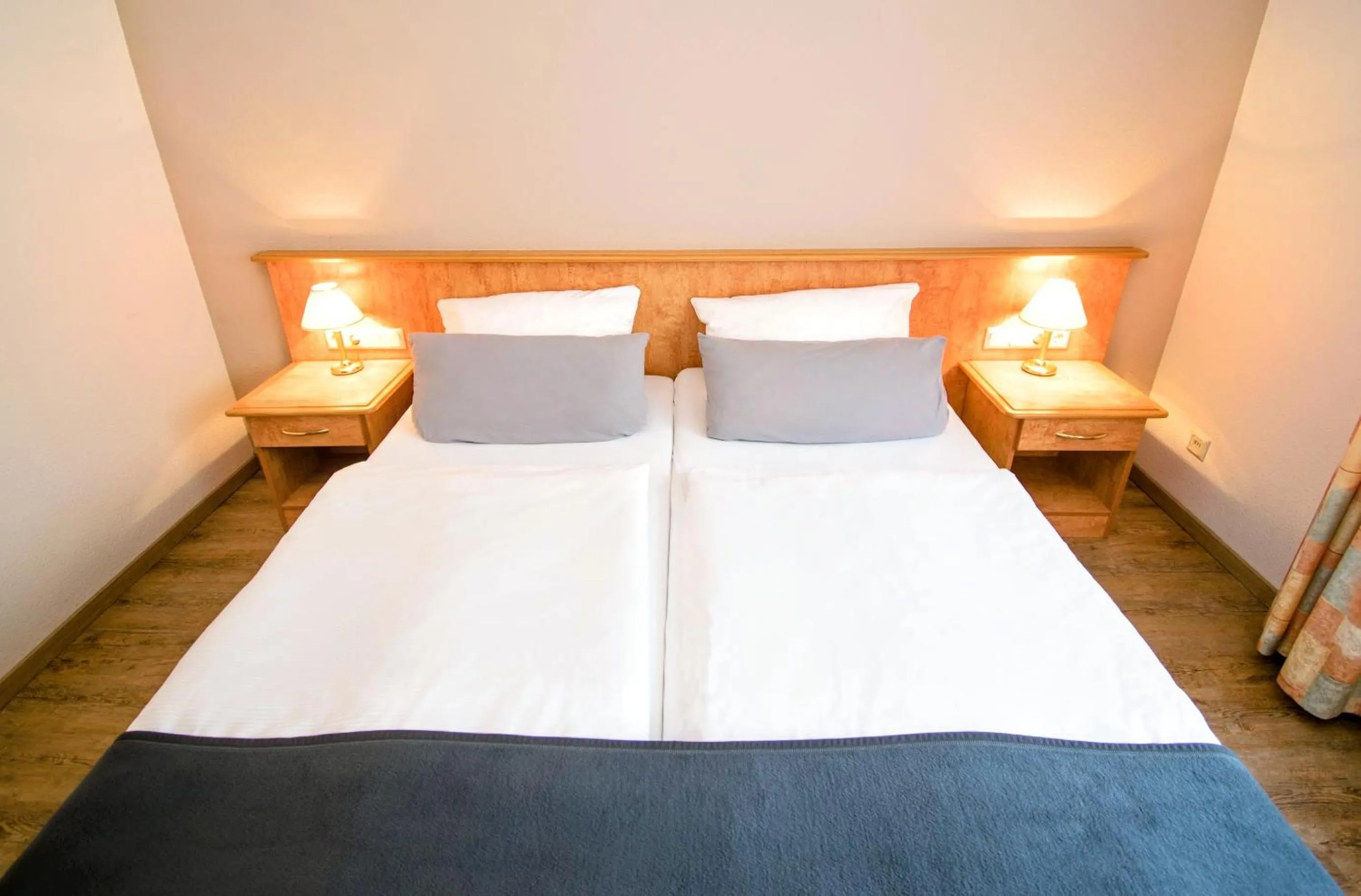 Bed in Landhotel Ringelsteiner Mühle