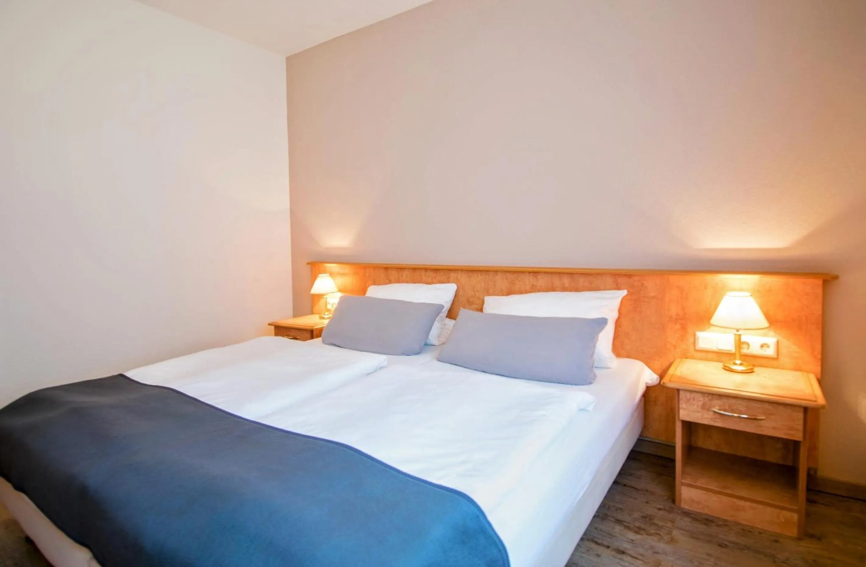 Bed in Landhotel Ringelsteiner Mühle