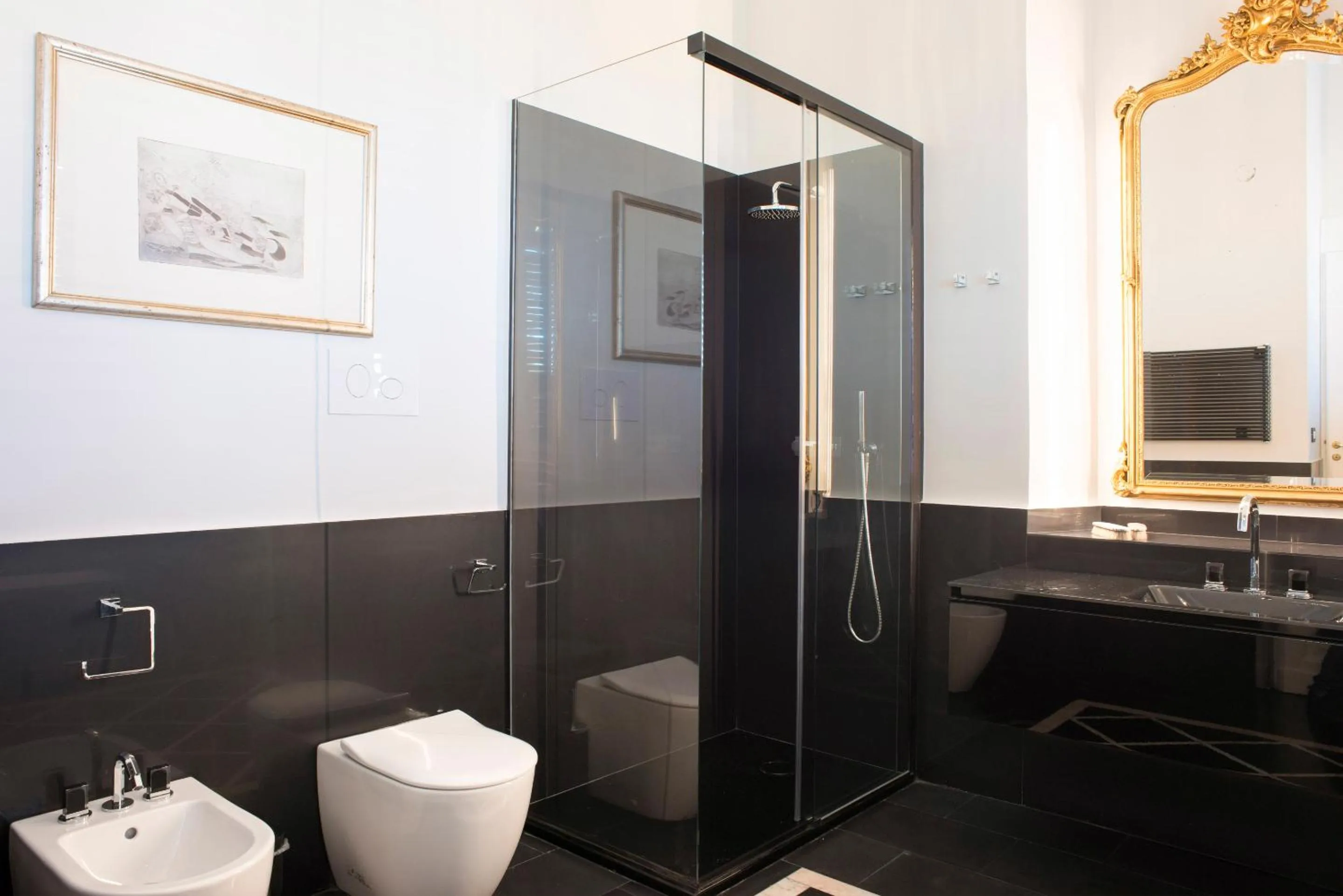 Shower in Vittoria - house of charme