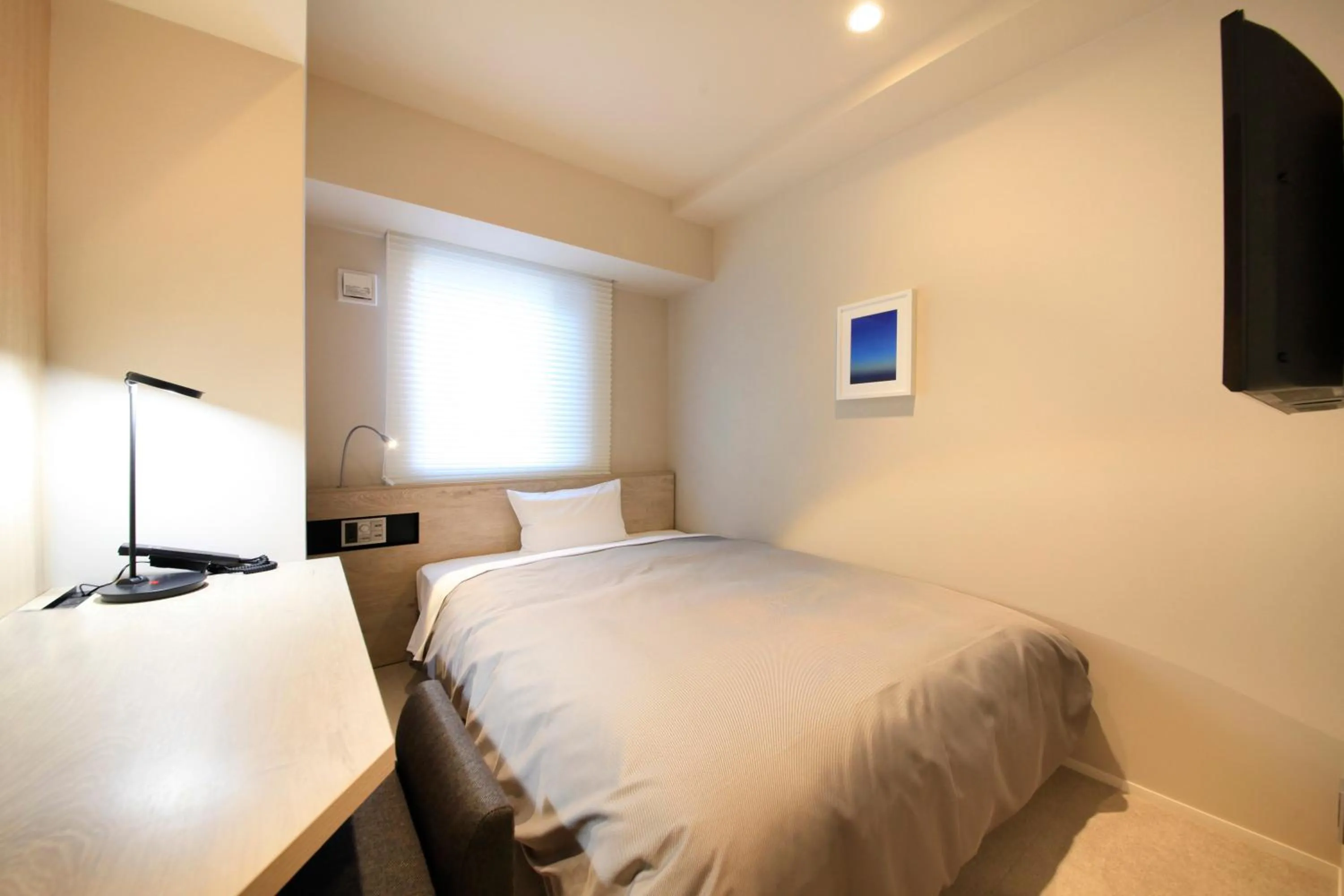 Photo of the whole room, Bed in S-peria Inn Nihombashi Hakozaki