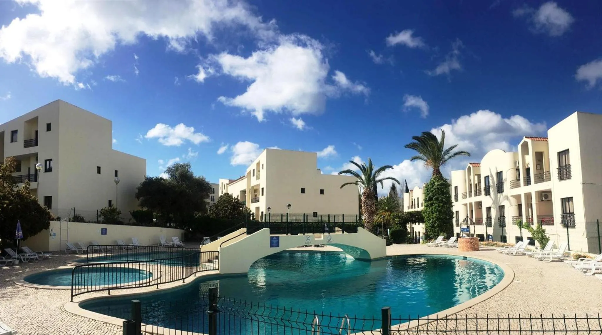 Swimming pool in Clube Alvorférias