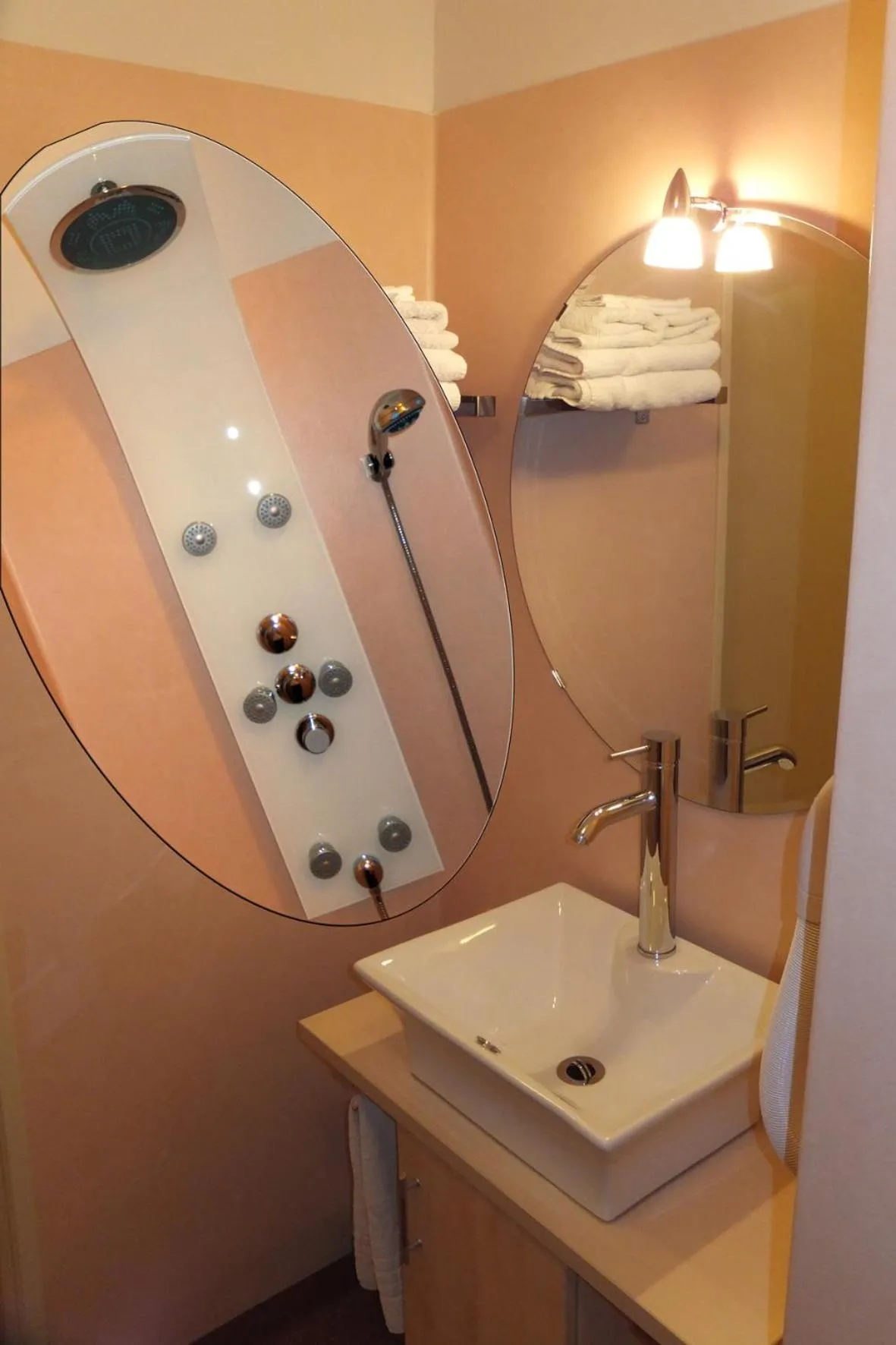 Bathroom in LOGIS Hôtel Le Chantoiseau