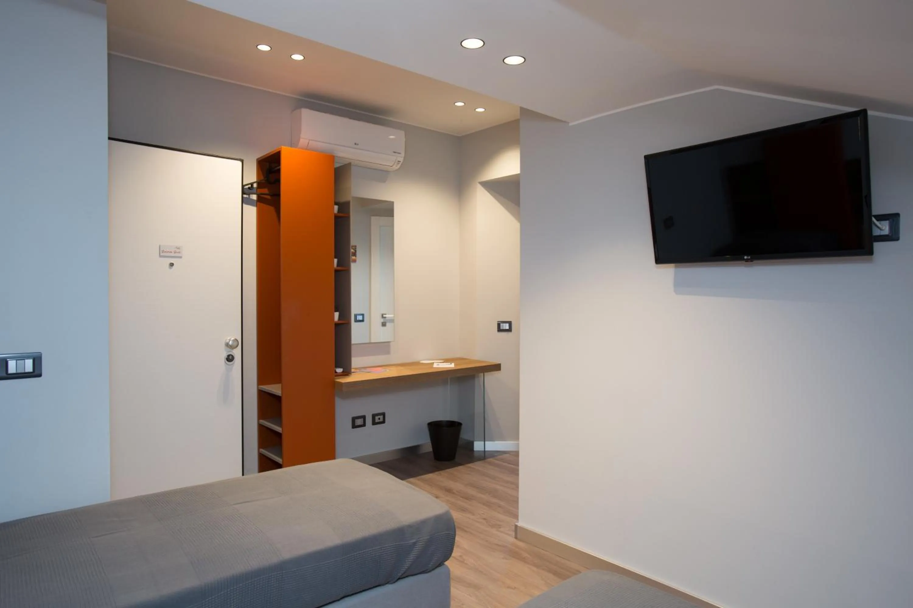 TV and multimedia in Etna Sunrise b&b