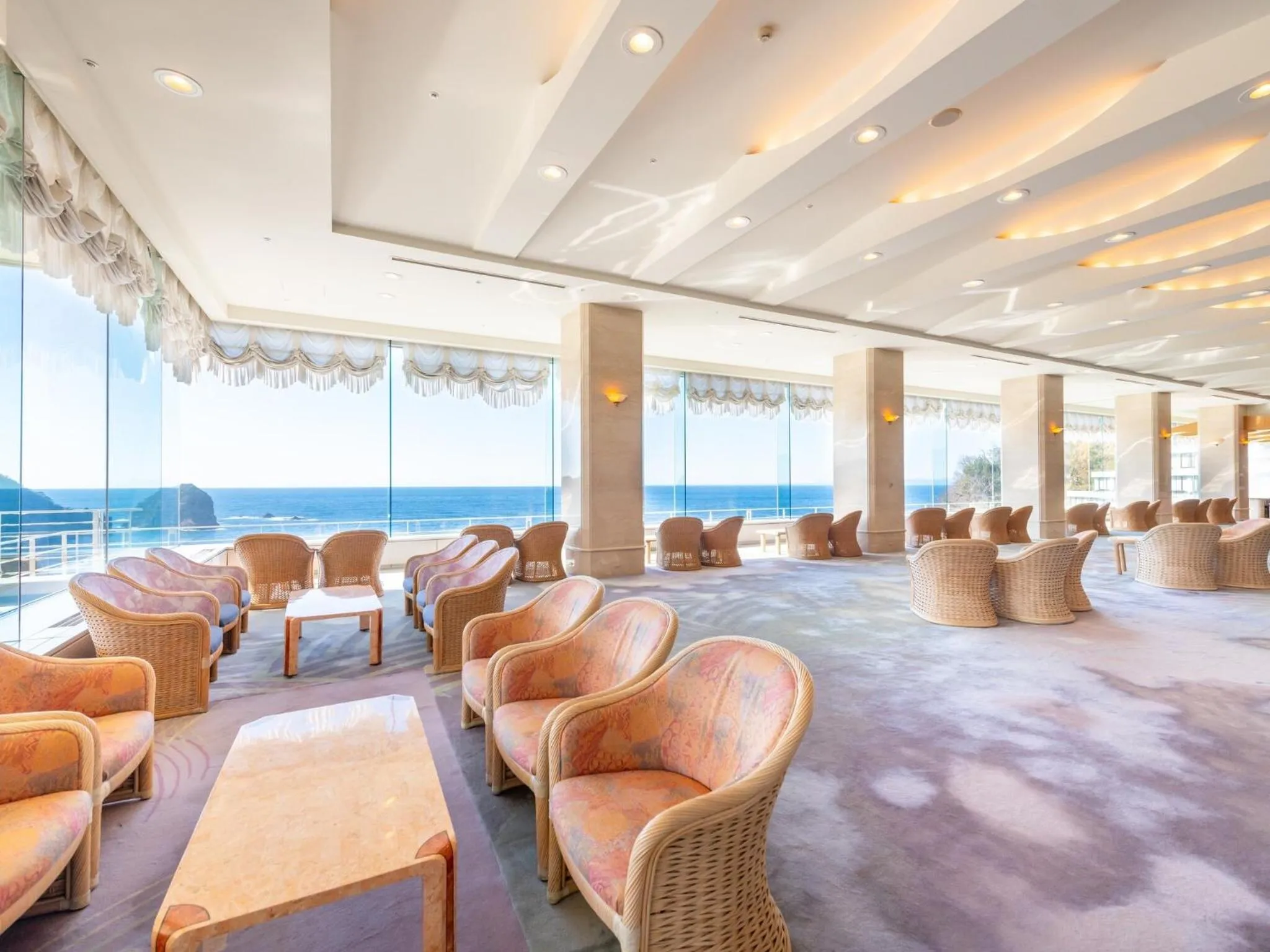 Area and facilities in Dogashima New Ginsui