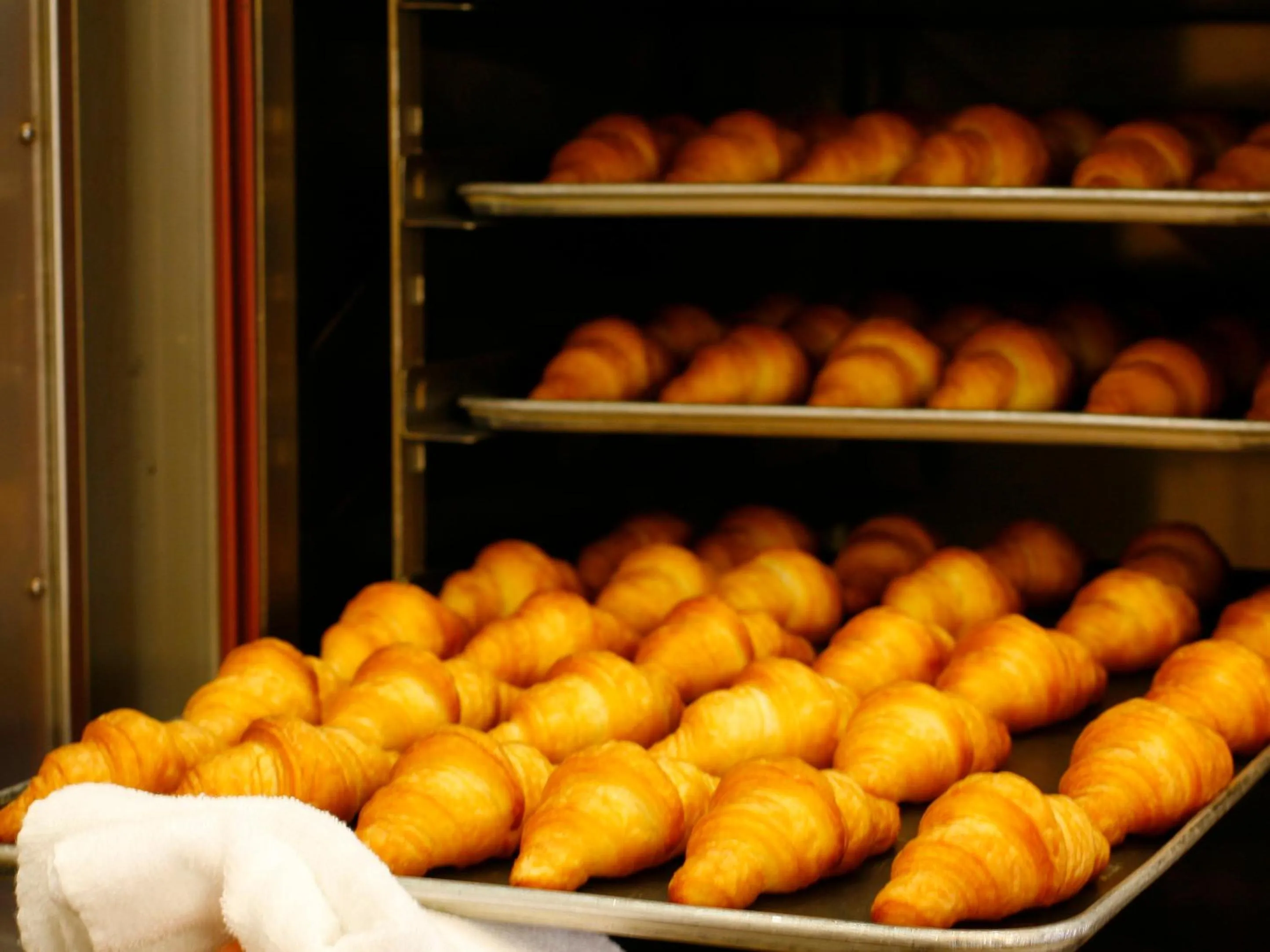 Food and drinks in Dogashima New Ginsui