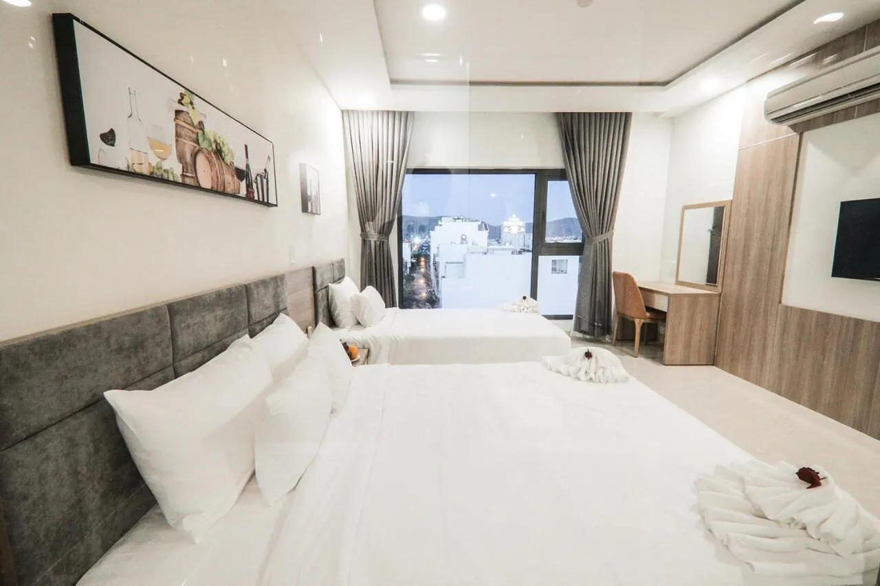 Bed in Lake View Hotel