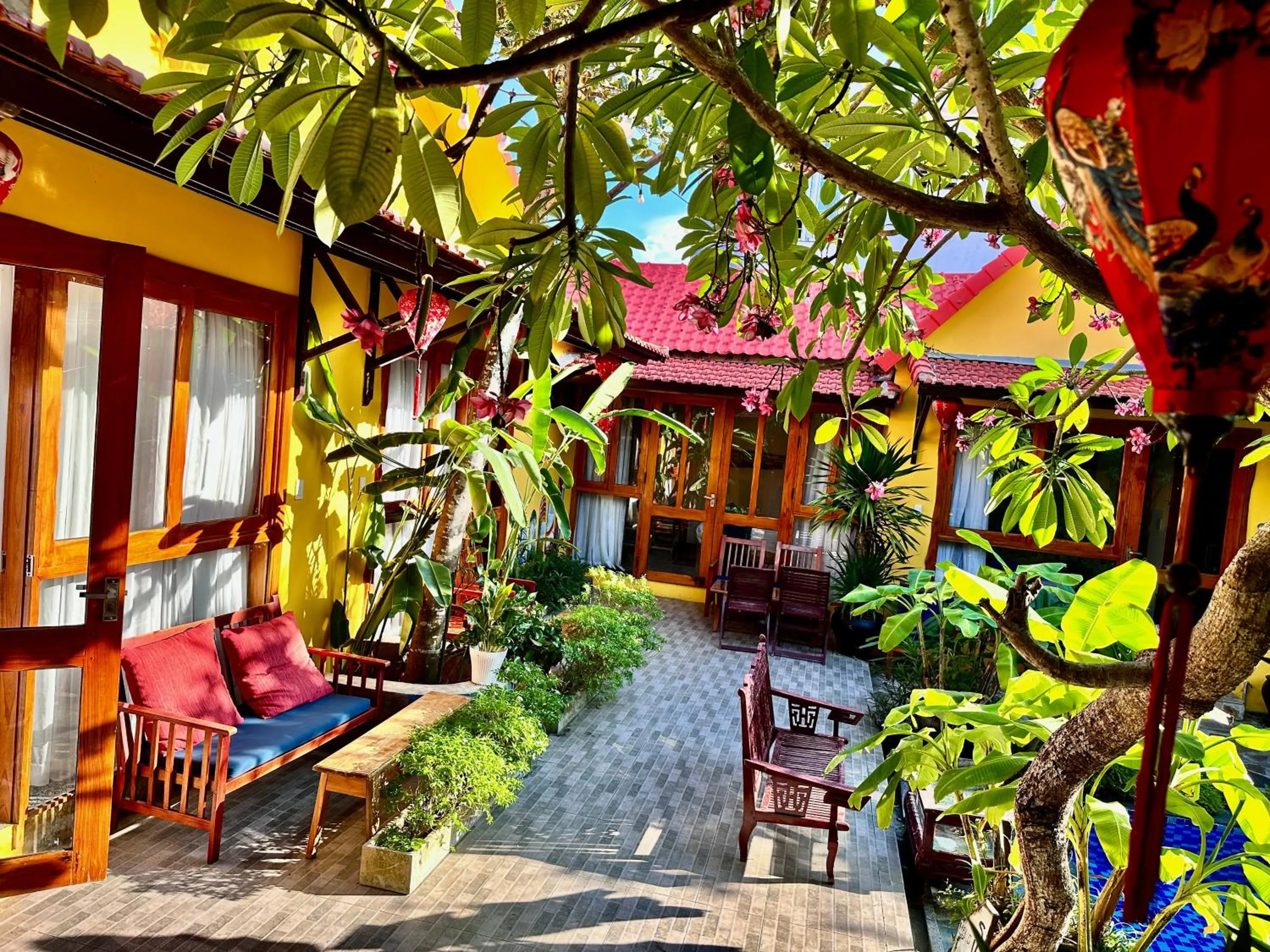 Day in La Belle An Bang Seaside Hideaway