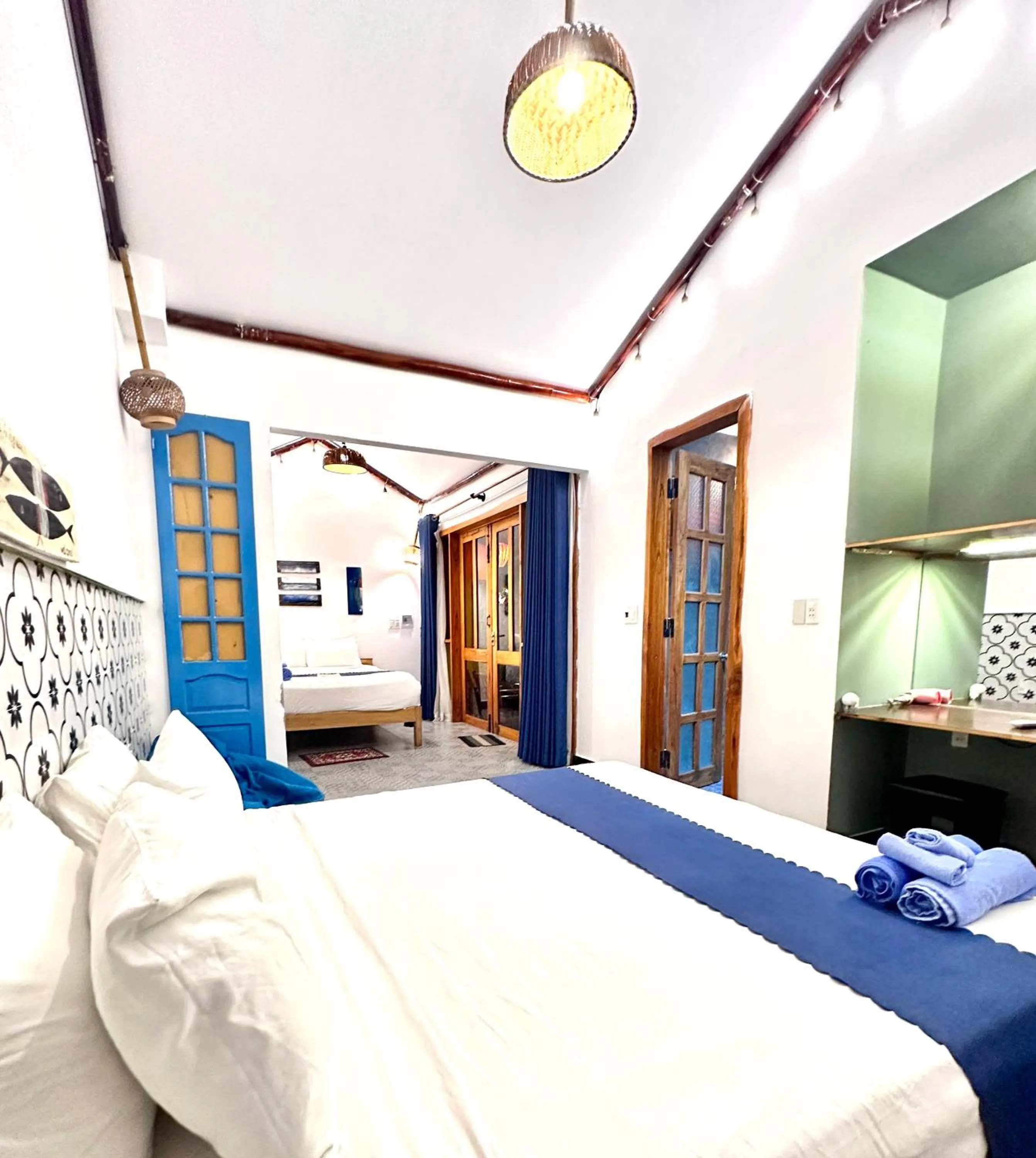 Photo of the whole room, Bed in La Belle An Bang Seaside Hideaway