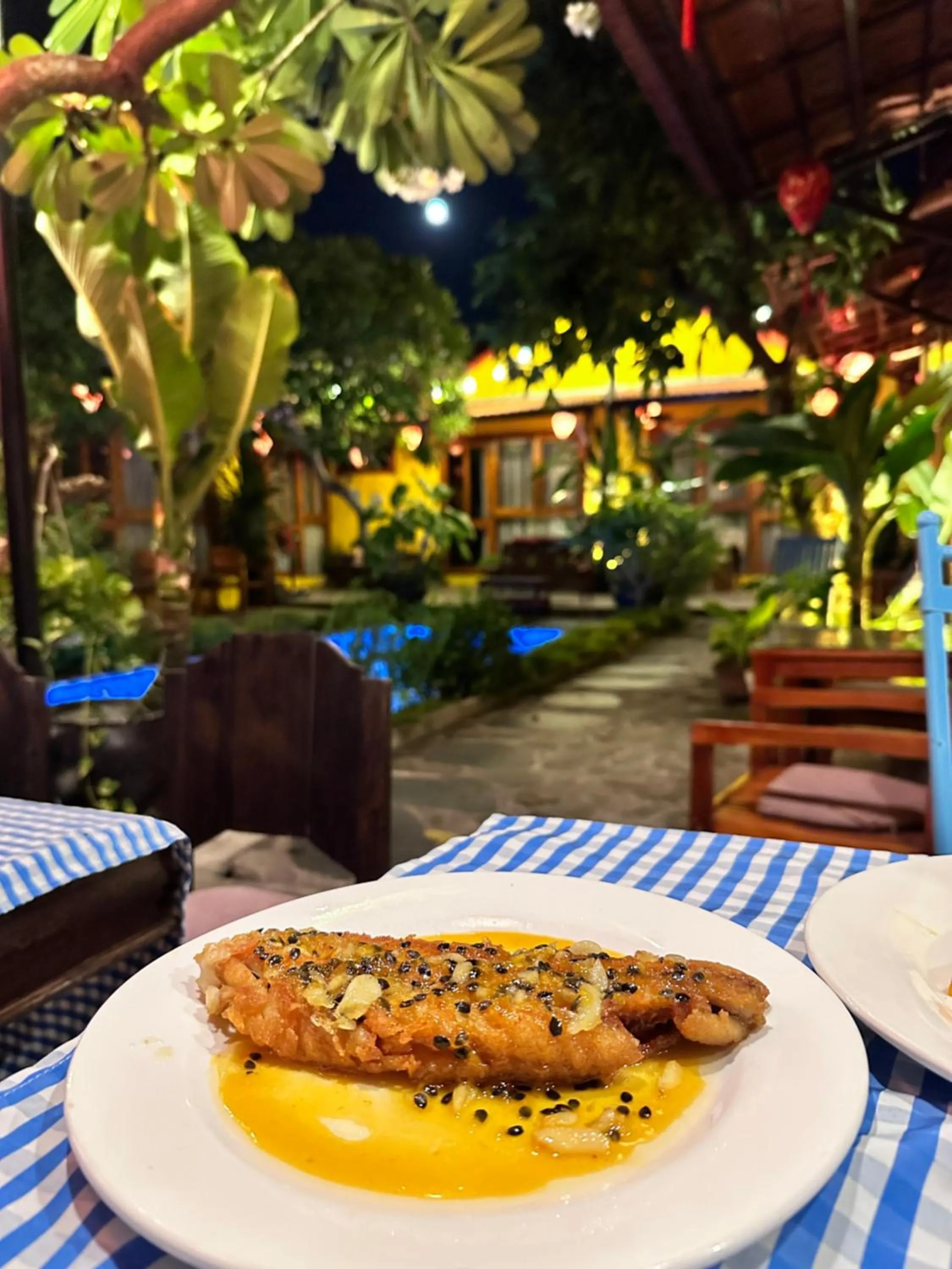 Night in La Belle An Bang Seaside Hideaway