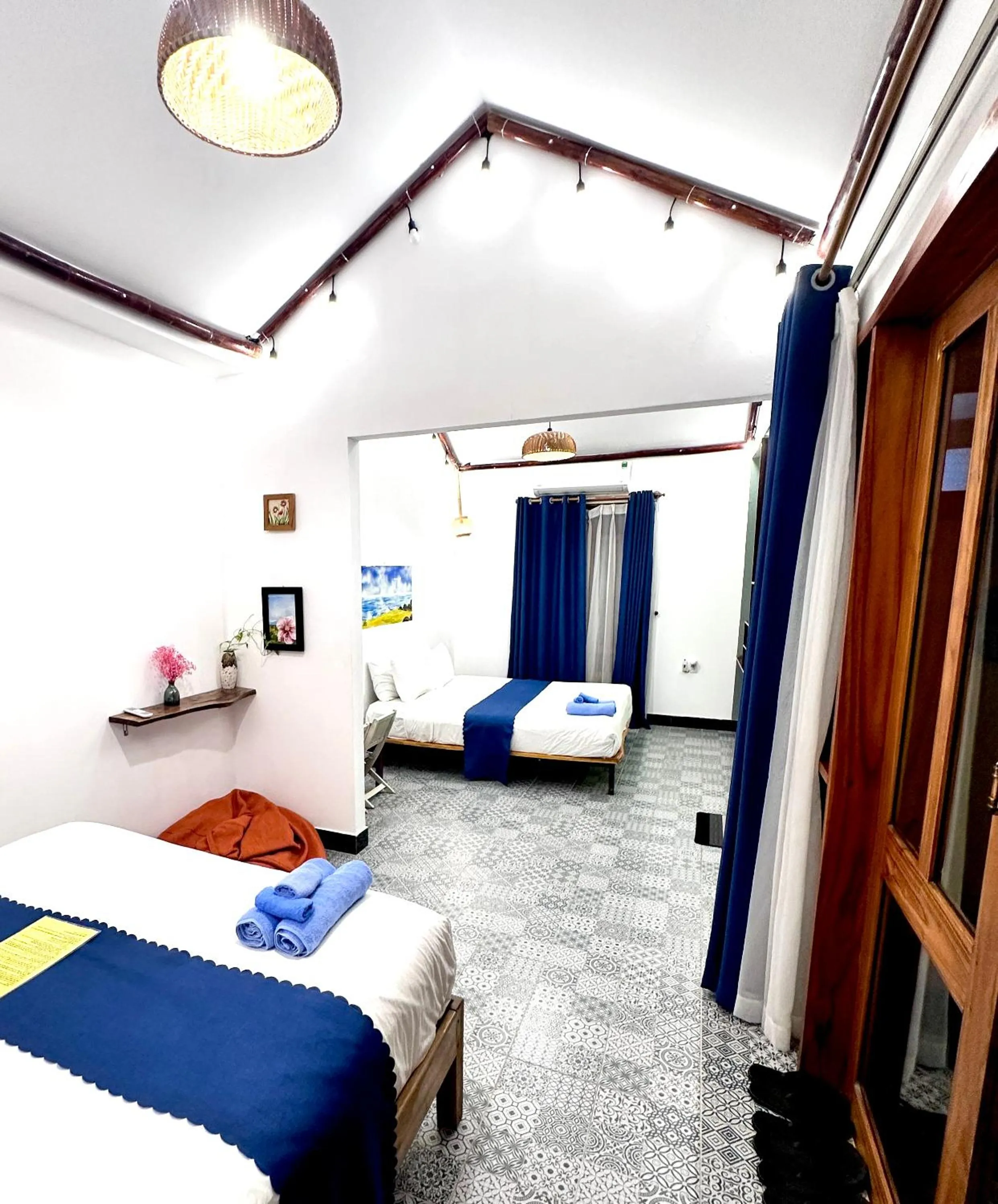 Photo of the whole room, Bed in La Belle An Bang Seaside Hideaway