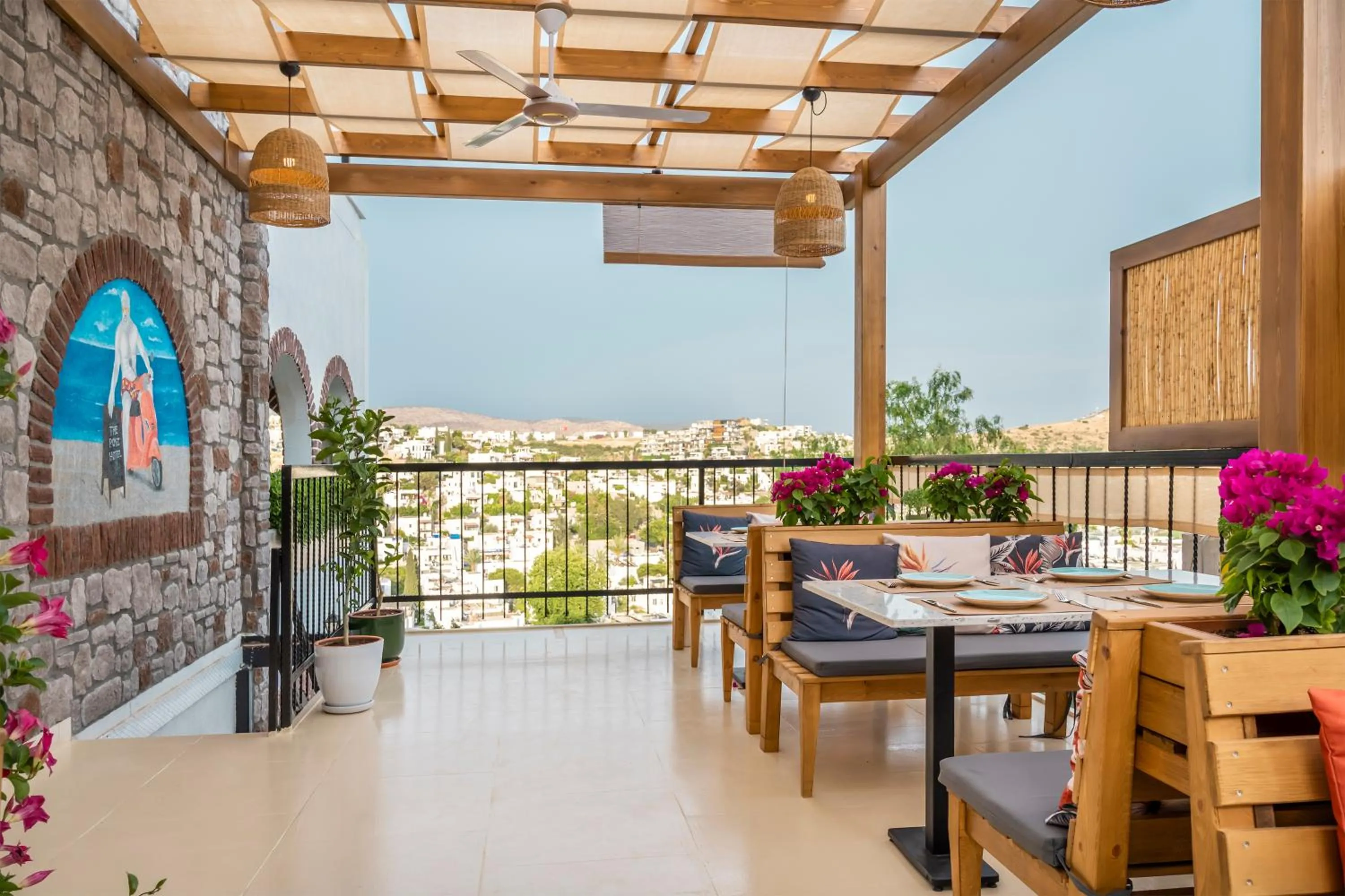 Restaurant/places to eat in The Poyz Hotel Bodrum