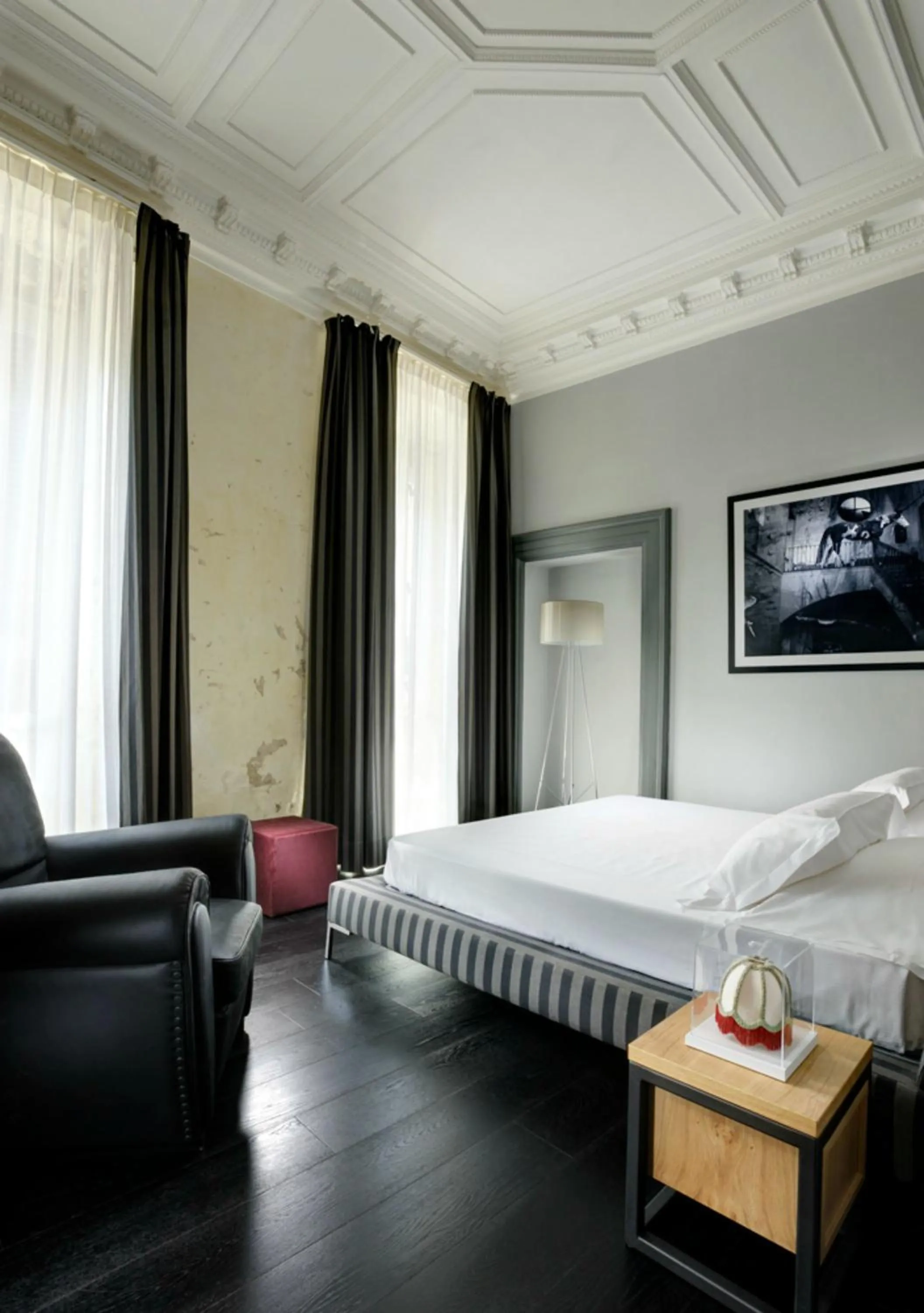 Bed in Suite Art Navona