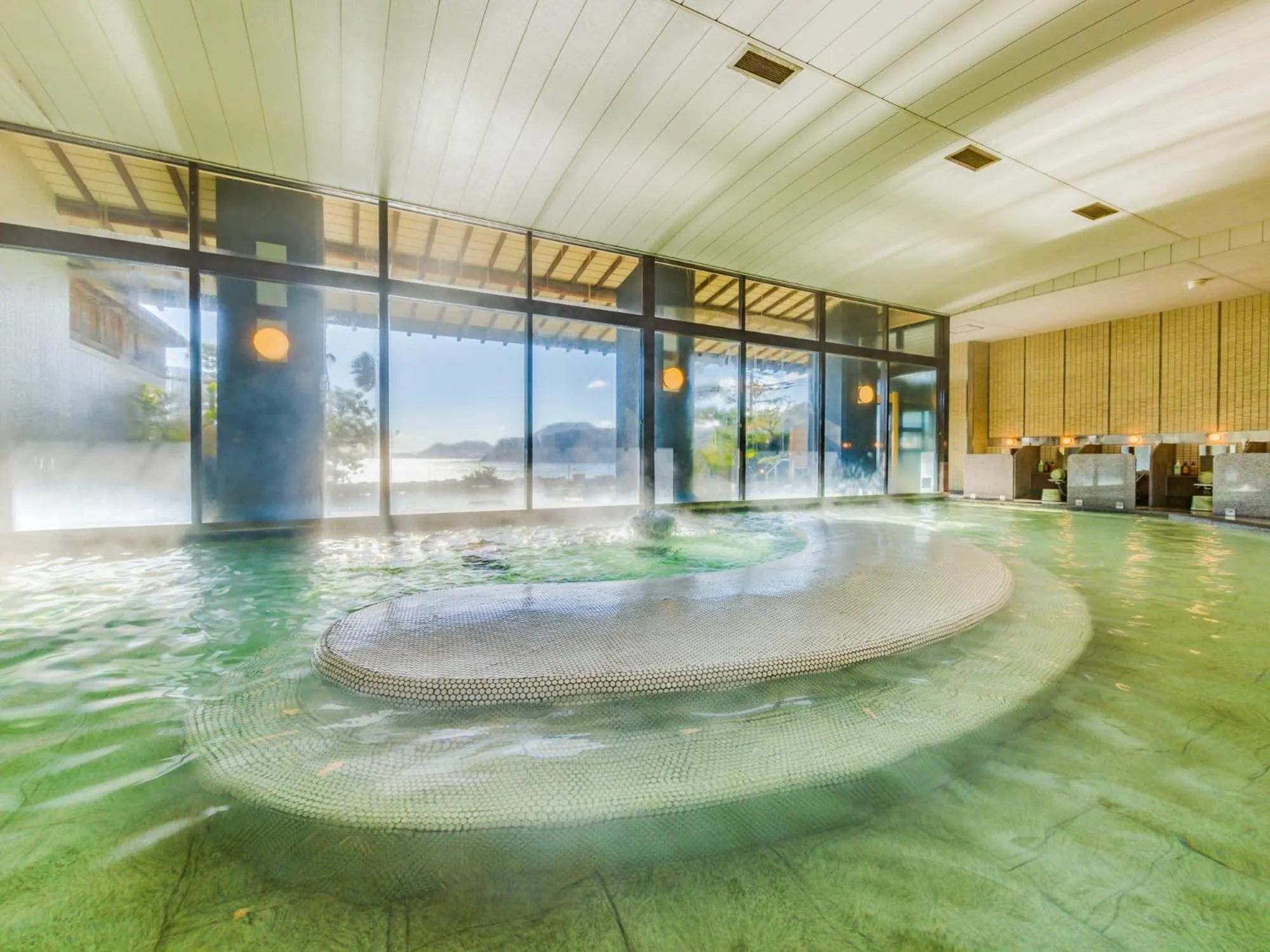 Public Bath in Inatori Ginsuiso