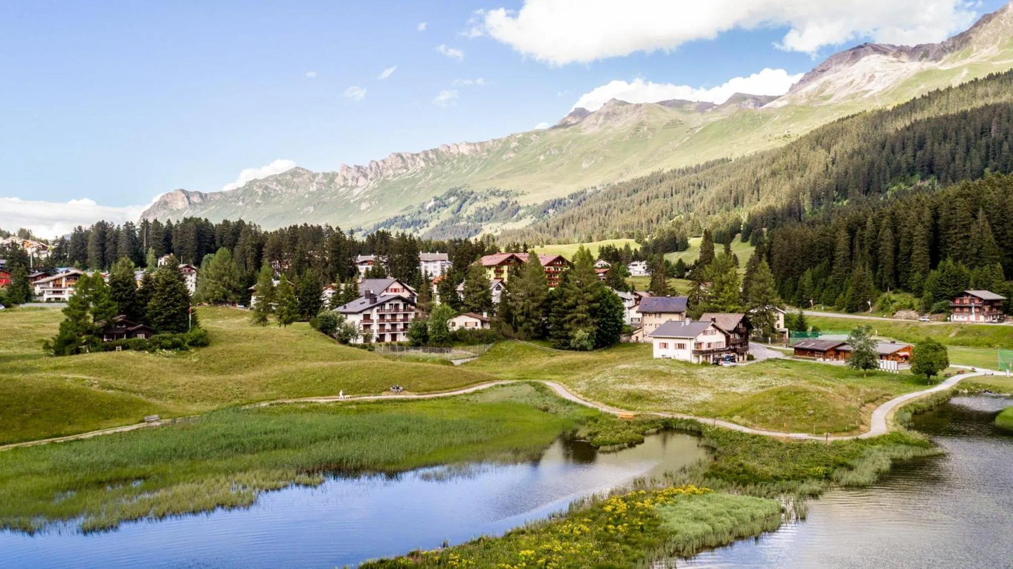 Property building in Hotel Waldhaus am See