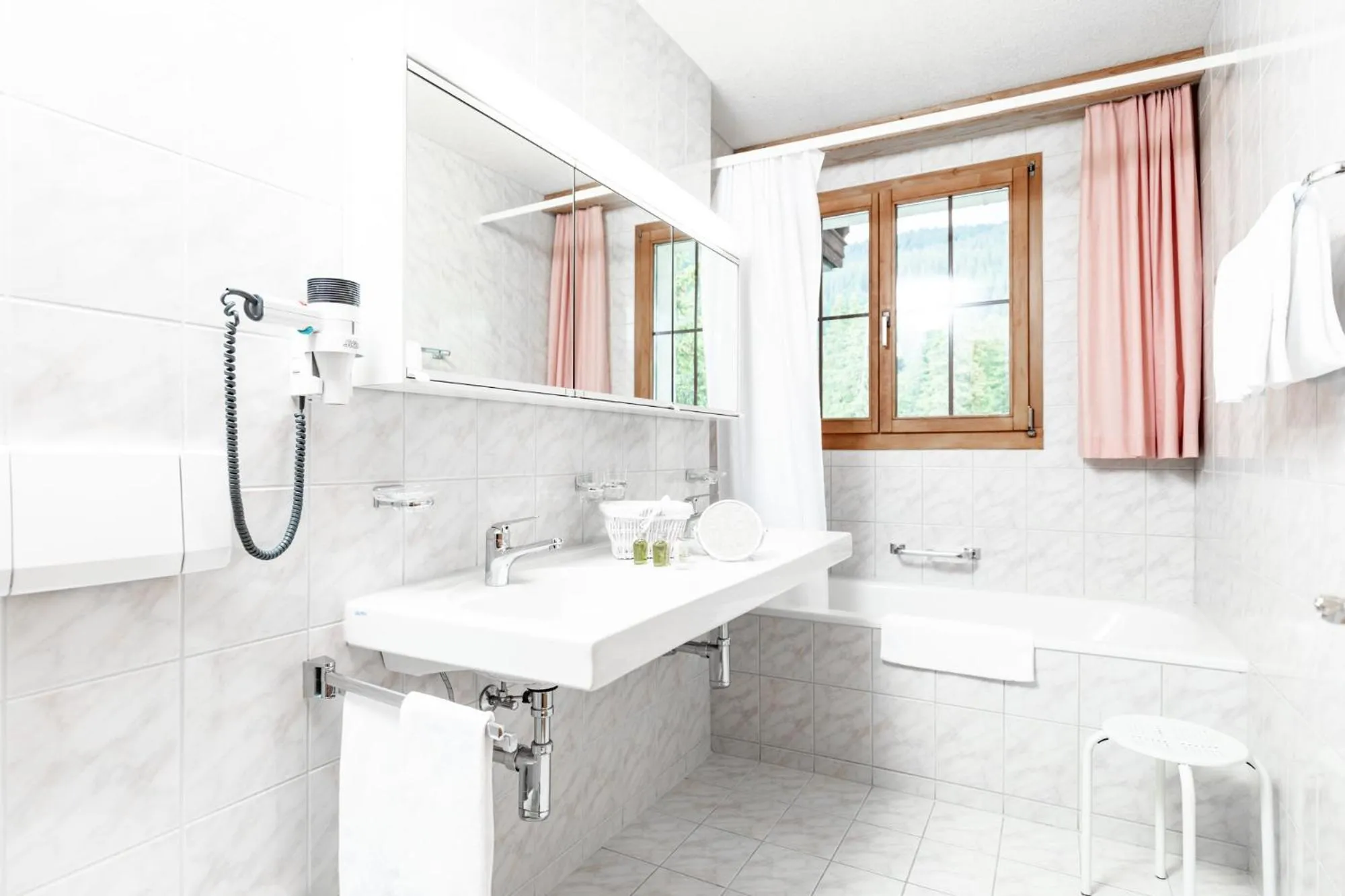 Day in Hotel Waldhaus am See