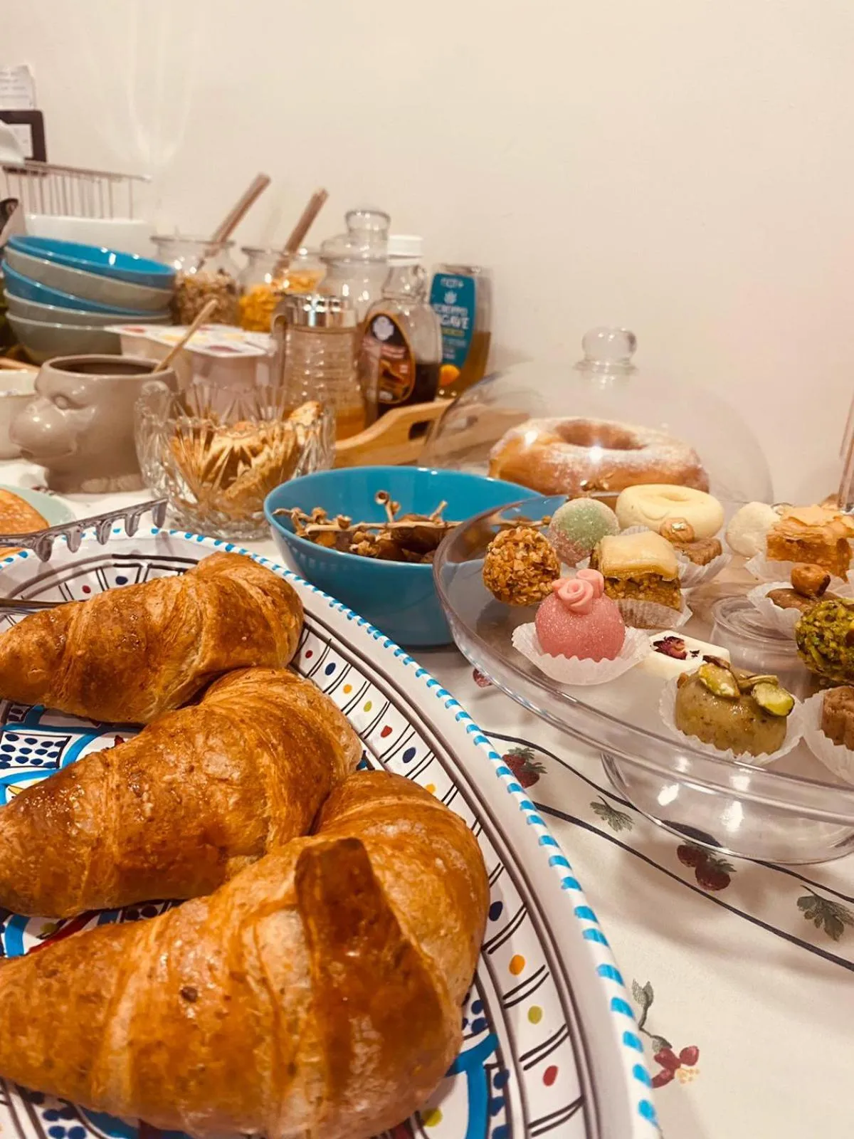 Breakfast in Isolabella