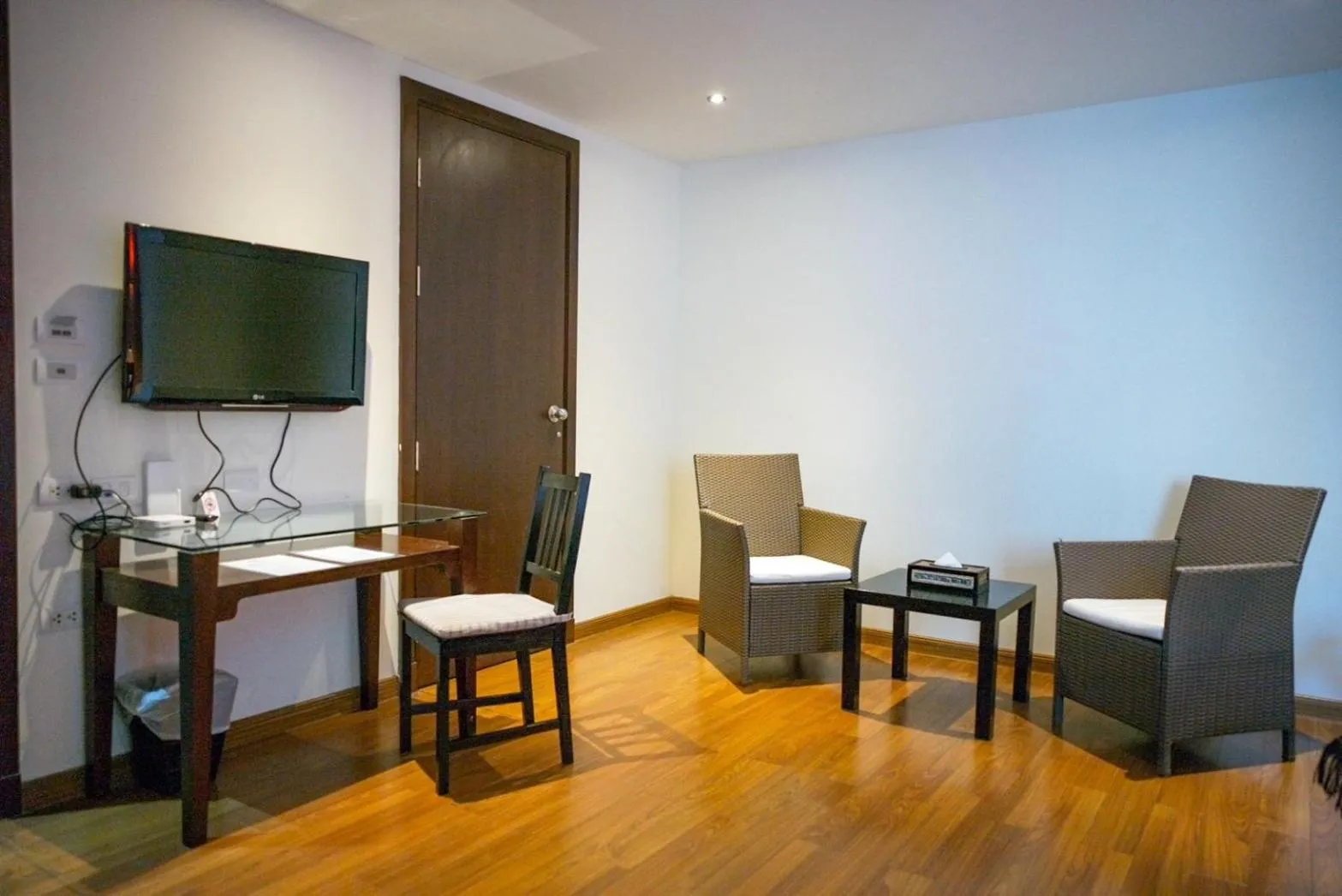 TV and multimedia in Hotel Mermaid Bangkok