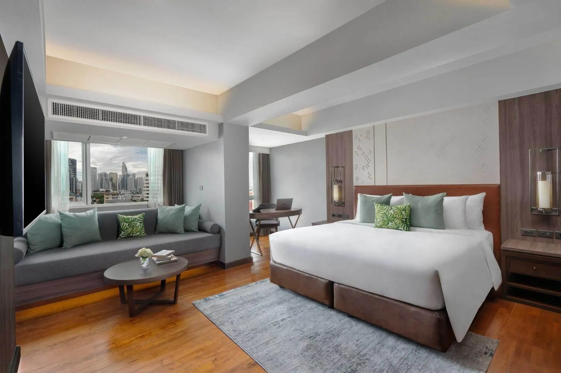 Bedroom, Bed in Hotel Mermaid Bangkok