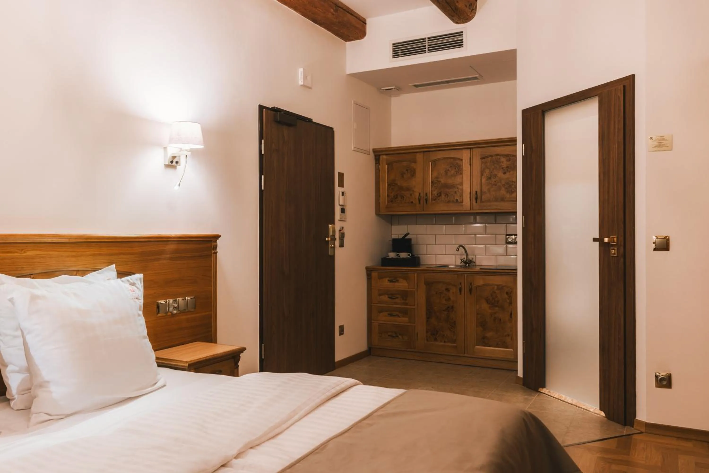 Bed in Hotel & Apartments Ventus Rosa