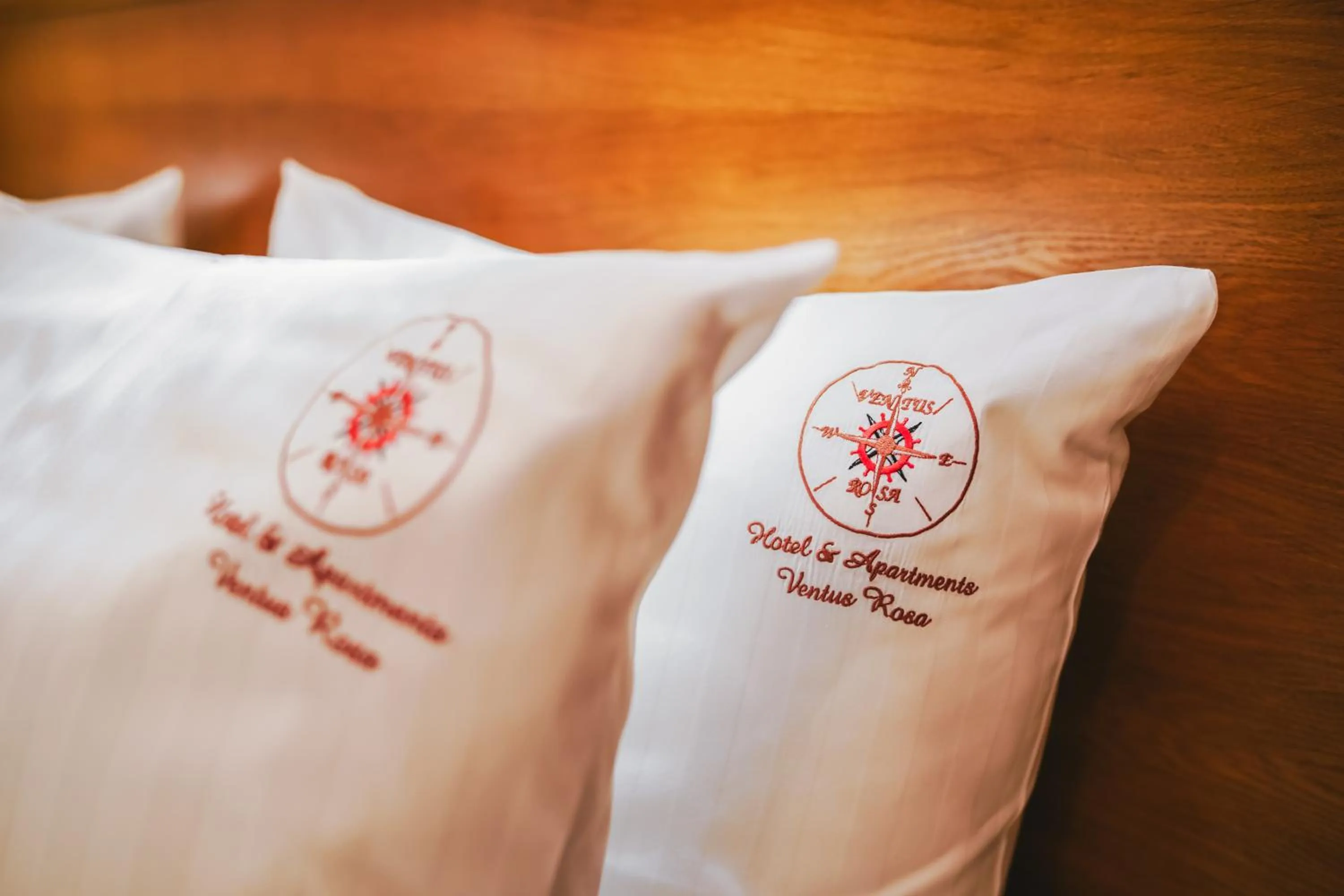 Property logo or sign in Hotel & Apartments Ventus Rosa