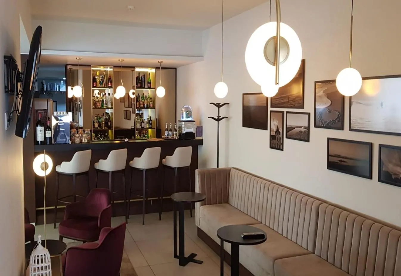 Living room in Apulia Praia Hotel