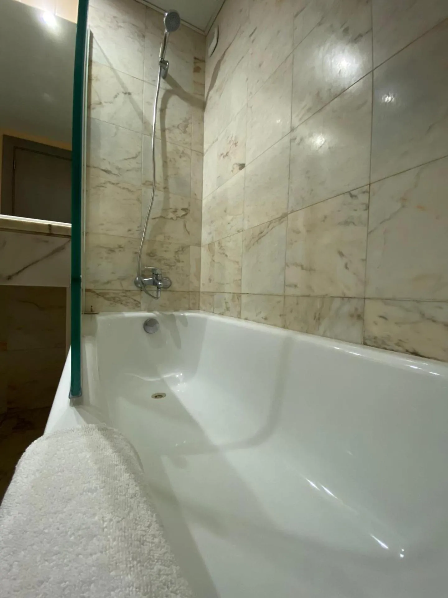 Bathroom in Apulia Praia Hotel