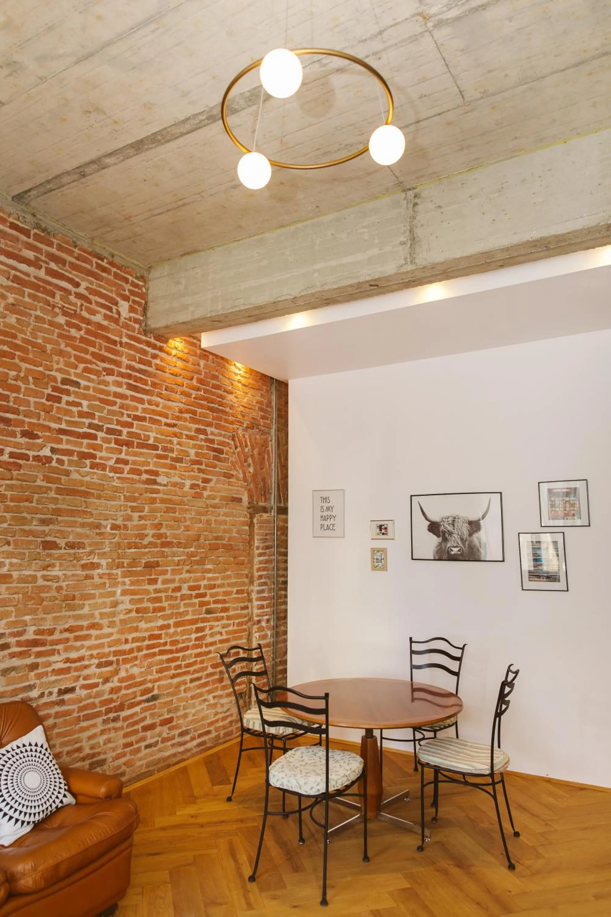 Seating area in Camino Home 2