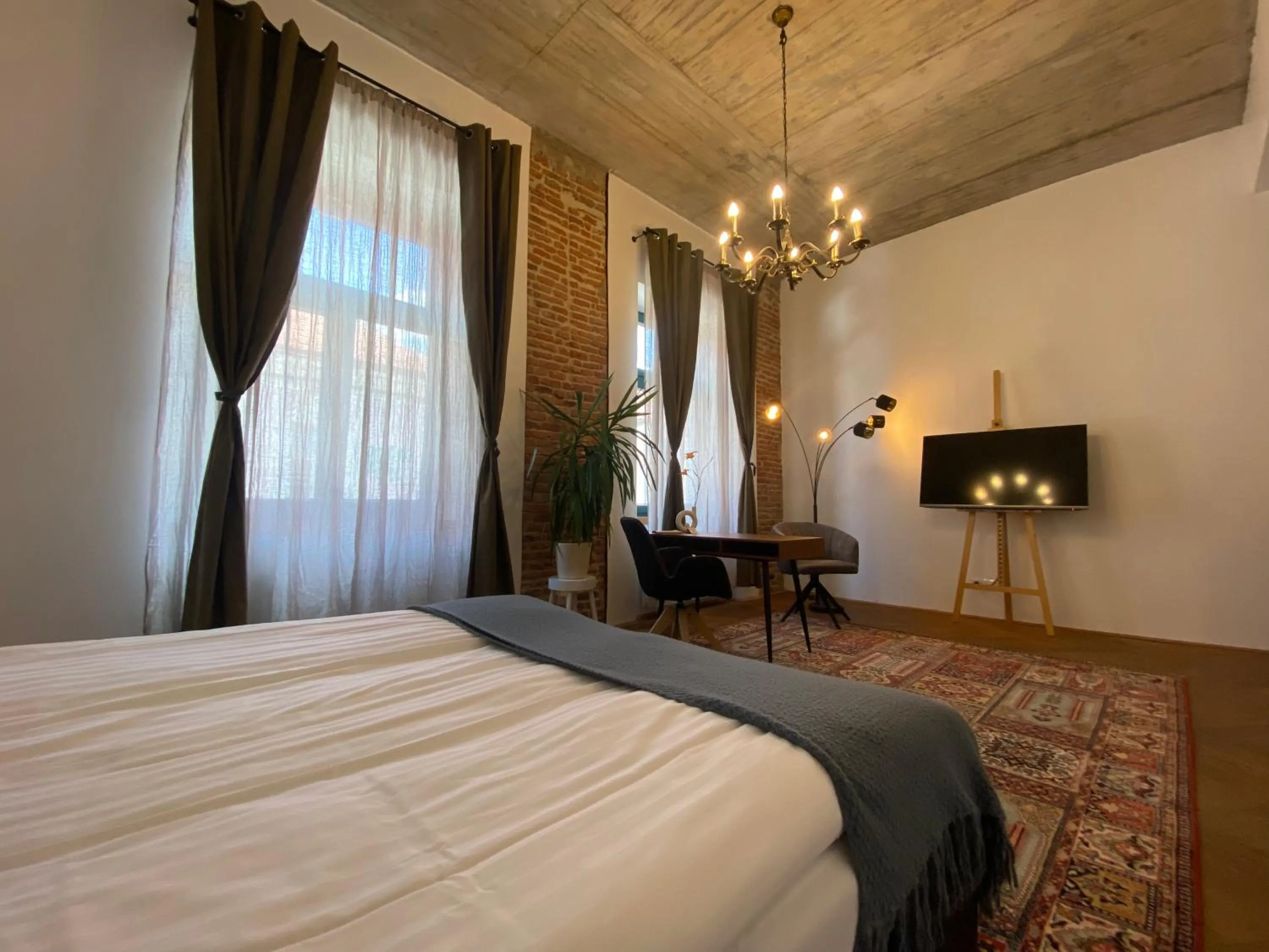 Communal lounge/ TV room, Bed in Camino Home 2