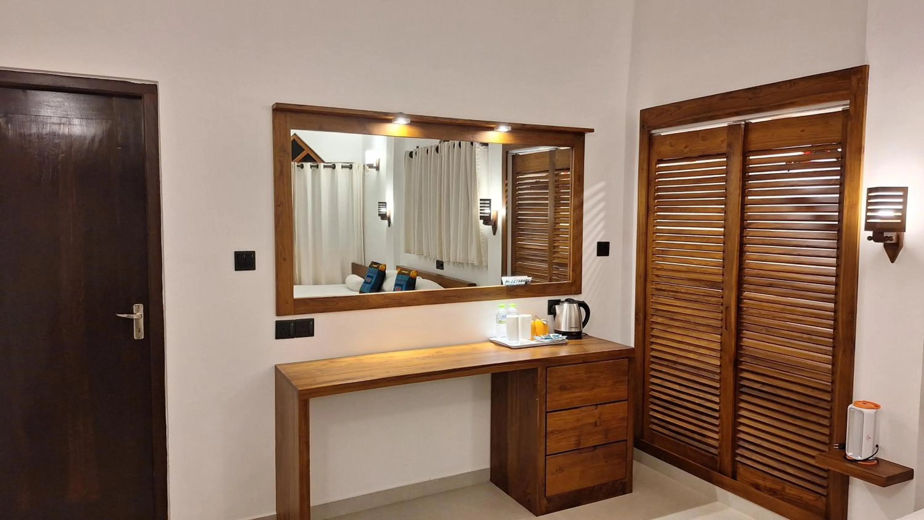 wardrobe in Villa Goodwill Paradise